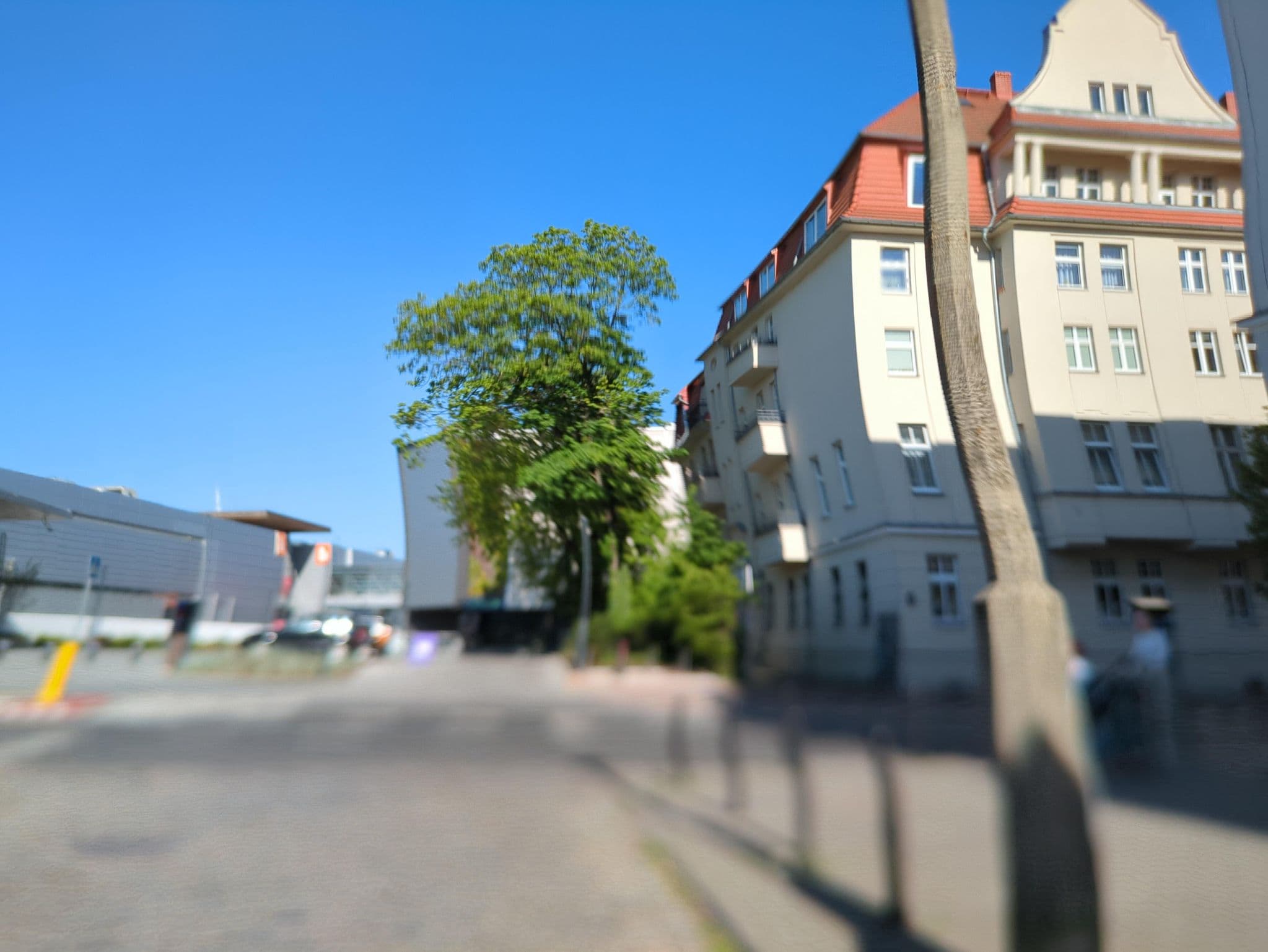 Street view near Quotel Apartament, Poznań — © 6b17d8c50e264a46 (CC BY-SA · Mapillary)