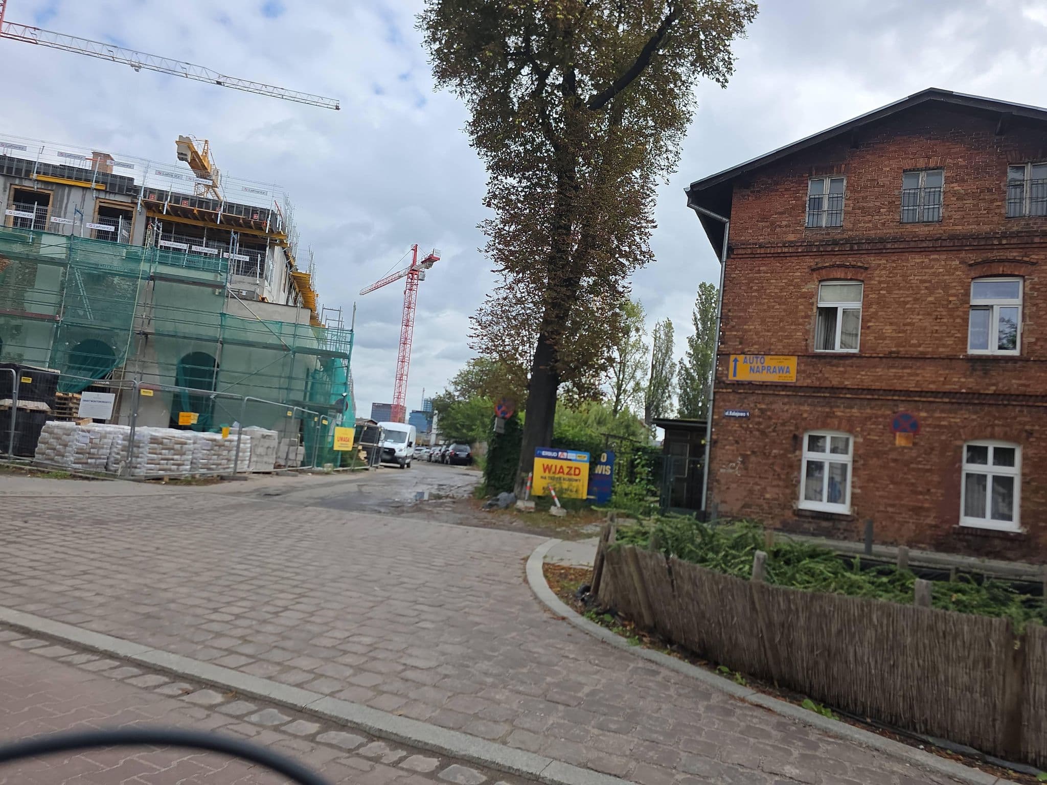 Street view near Bed4City Kolejowa Mtp, Poznań — © jwpoznan (CC BY-SA · Mapillary)