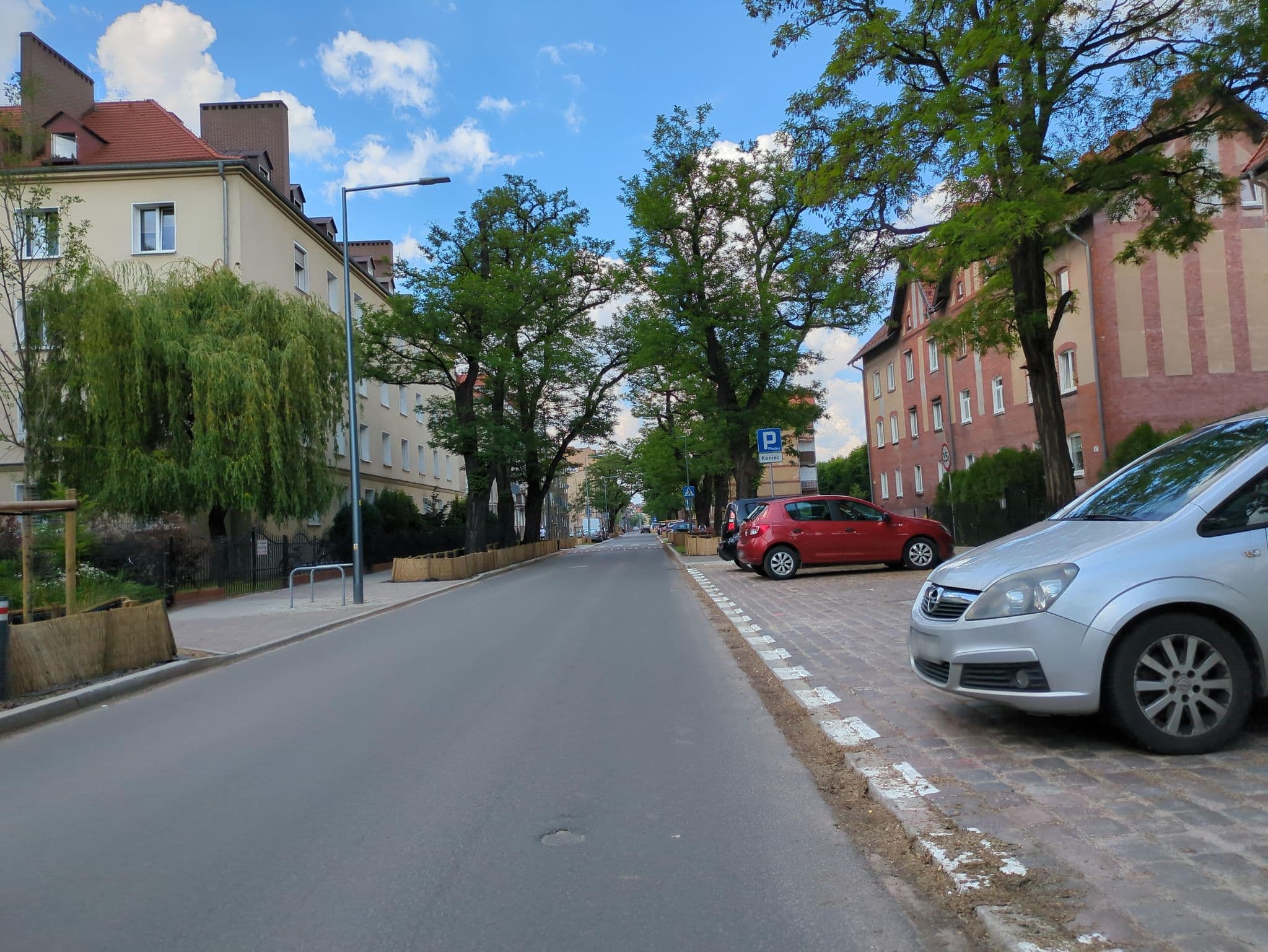 Street view near Perfekto Istabiņa, Poznań — © 6b17d8c50e264a46 (CC BY-SA · Mapillary)