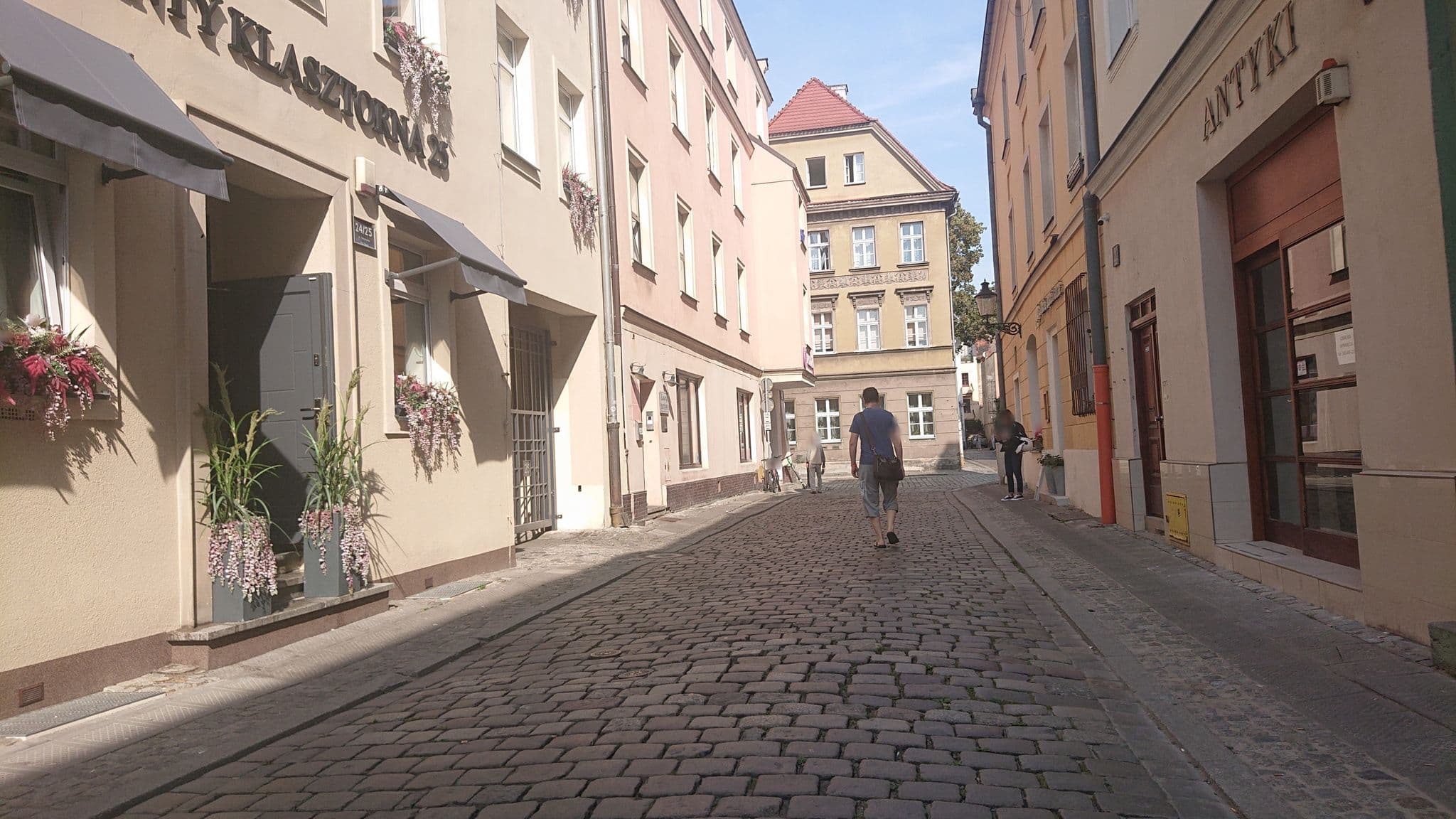 Street view near HOSTEL STONEWALL - self check in, Poznań — © and987 (CC BY-SA · Mapillary)