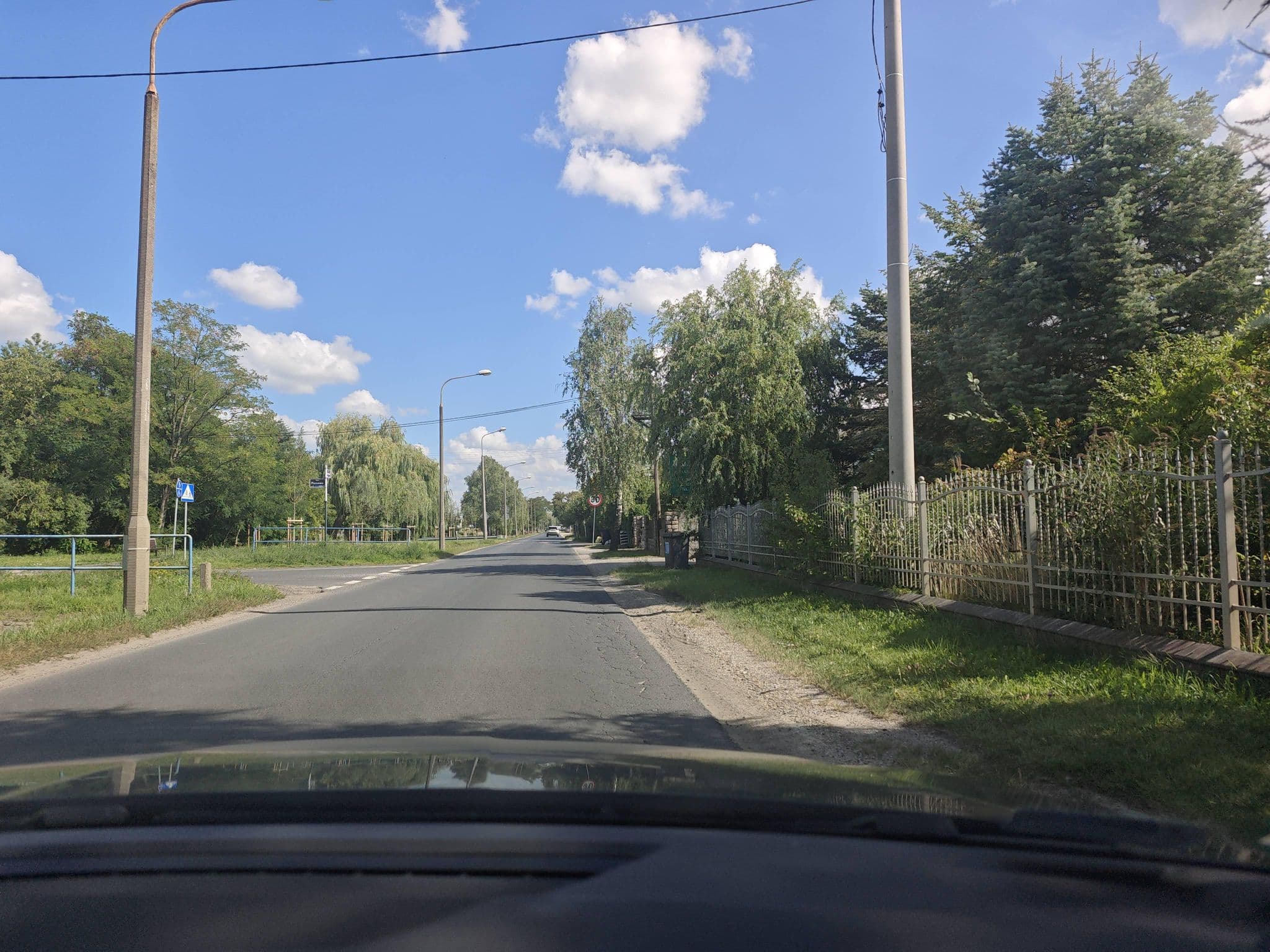 Street view near P.H.U. BLUSZCZ Paulina Fedoryszyn, Daszewice — © jacekb (CC BY-SA · Mapillary)
