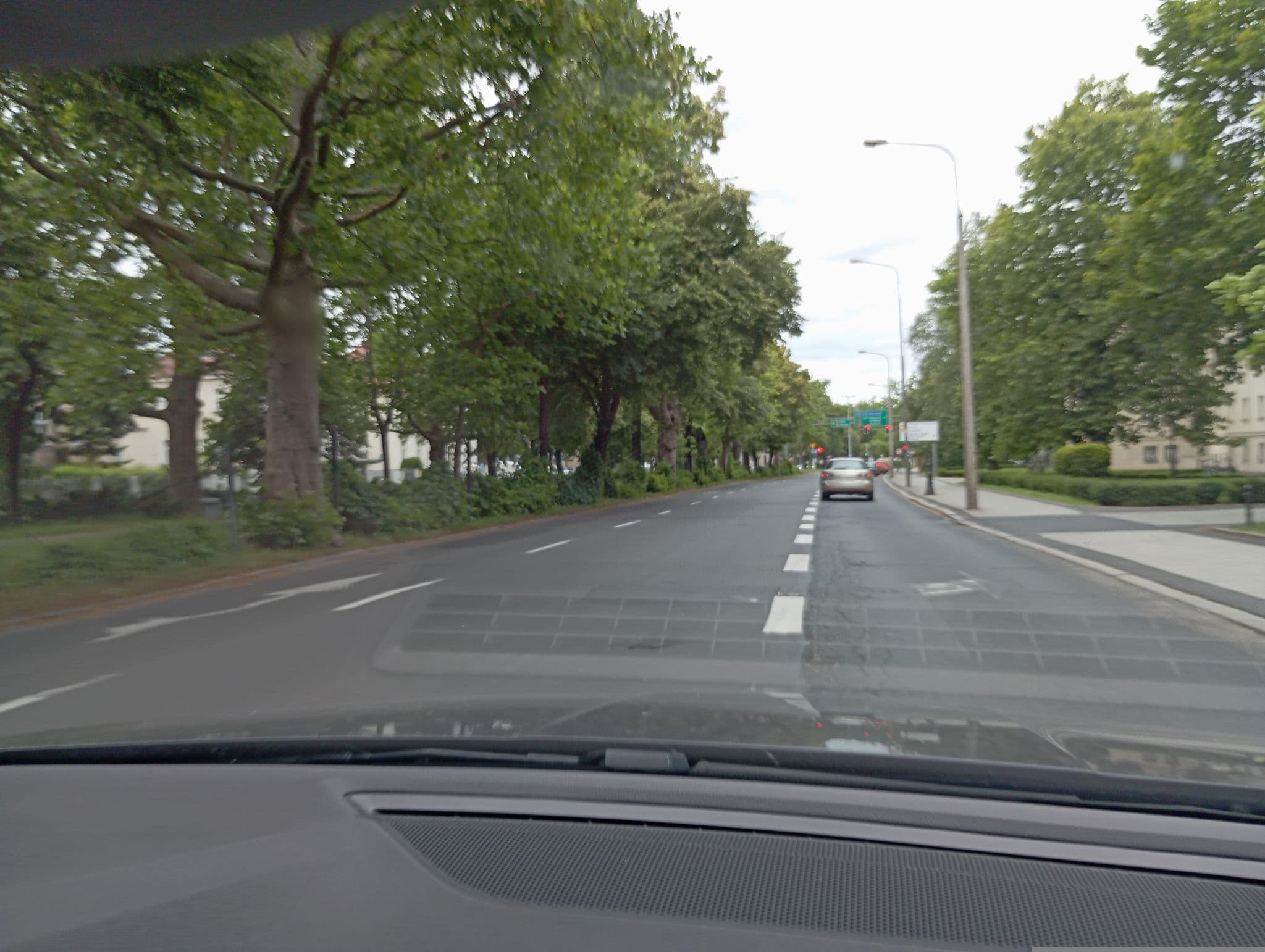 Street view near Aparthotel Avenue 22, Poznań — © jacekb (CC BY-SA · Mapillary)