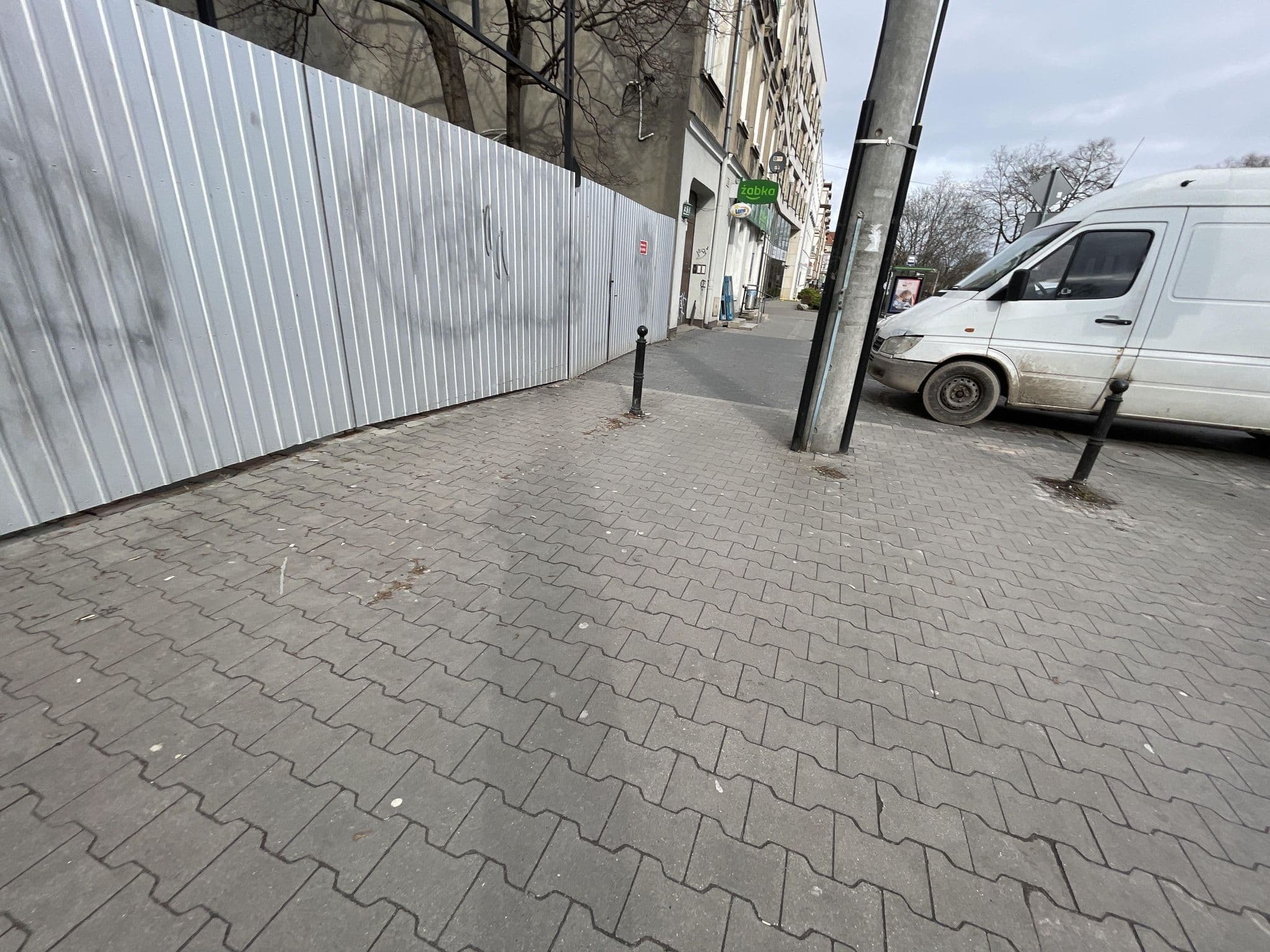 Street view near Ericius Apartments, Poznań — © 4004 (CC BY-SA · Mapillary)