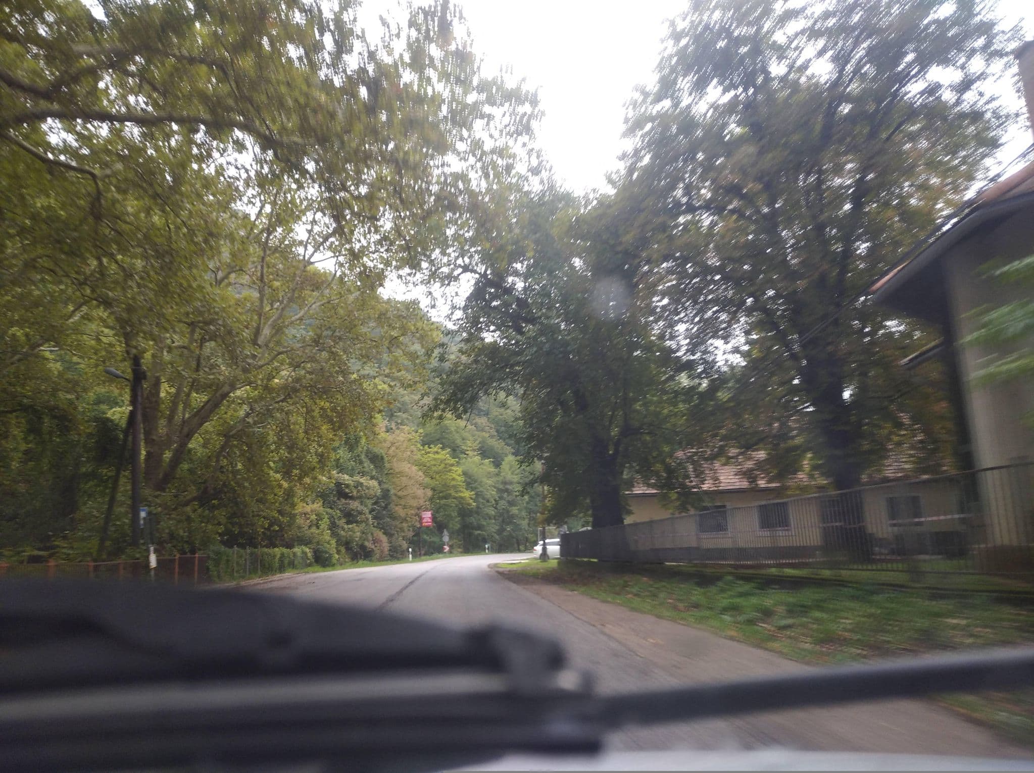 Street view near Élet Háza, Csobánka — © grozsa11 (CC BY-SA · Mapillary)