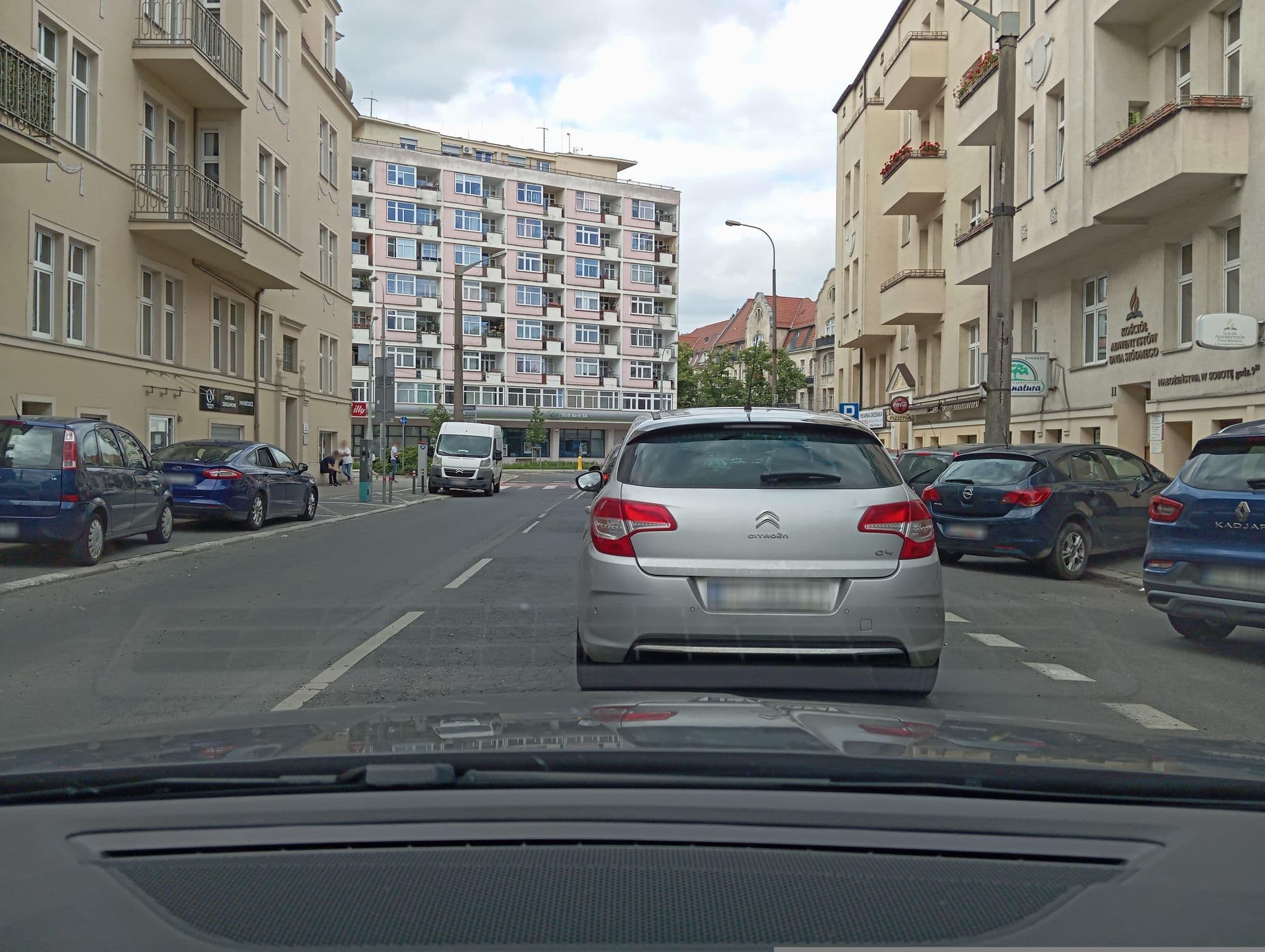 Street view near Piper Zajezdnia White, Poznań — © jacekb (CC BY-SA · Mapillary)