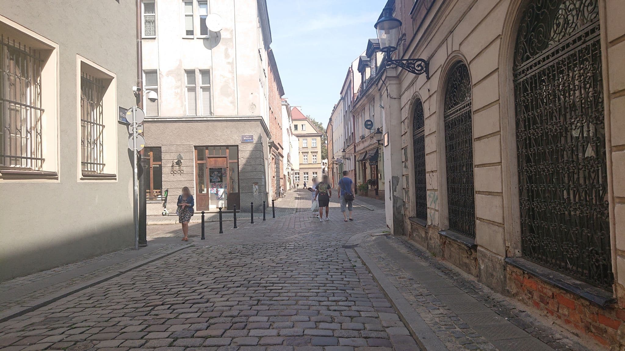 Street view near Enter Magdalena Szumińska, Poznań — © and987 (CC BY-SA · Mapillary)