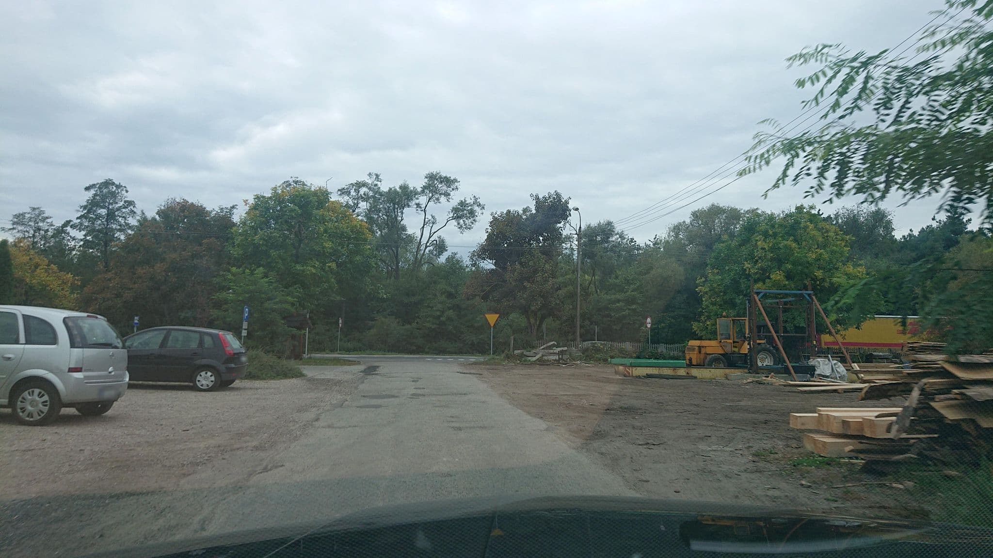 Street view near Karczma Czerwone Korale, Gniezno — © and987 (CC BY-SA · Mapillary)