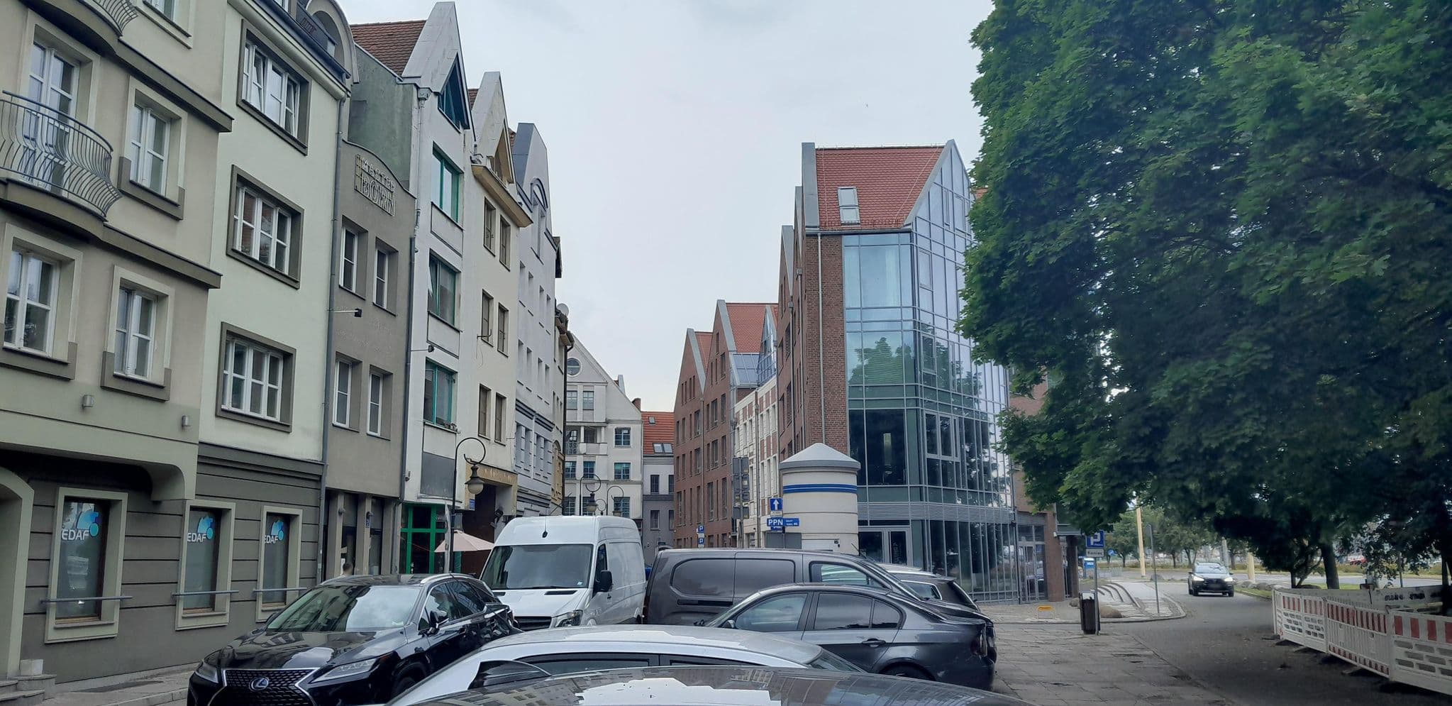 Street view near 5 stars apartments, Szczecin — © flux (CC BY-SA · Mapillary)