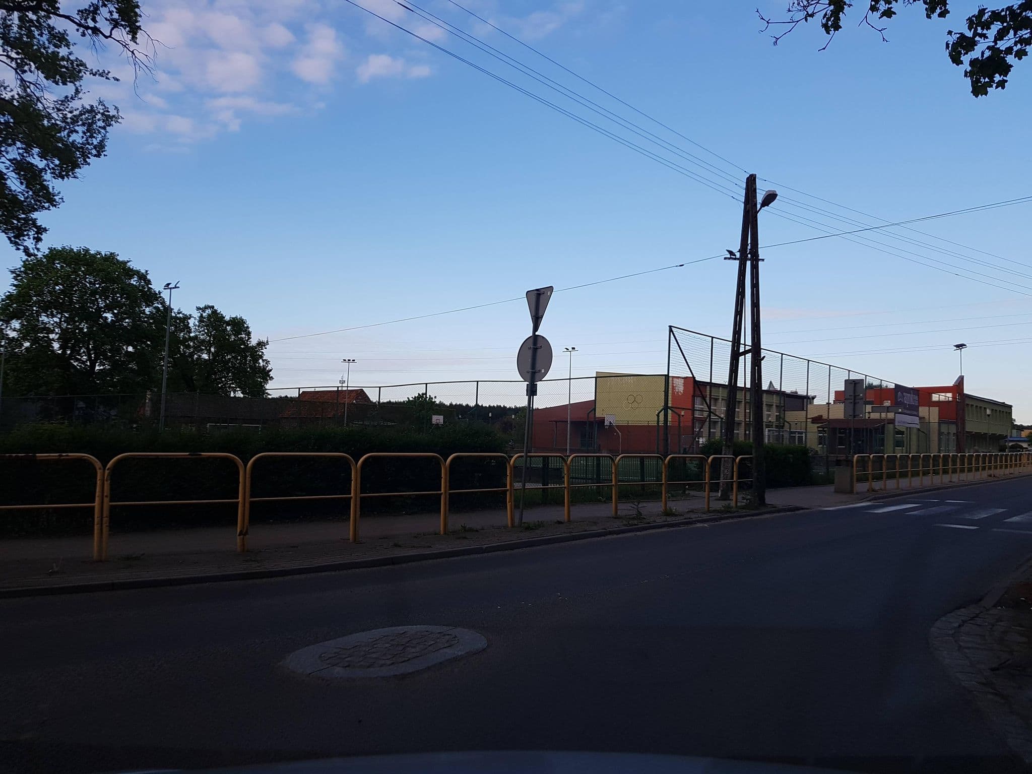 Street view near "Broadway" Zajazd, Dąbie — © masterofnoroad (CC BY-SA · Mapillary)