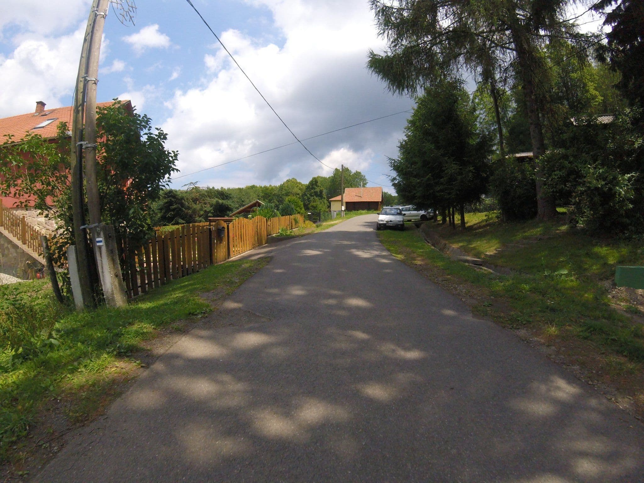 Street view near Mátra ForRest, Bátonyterenye — © utvonalfelmeresek (CC BY-SA · Mapillary)
