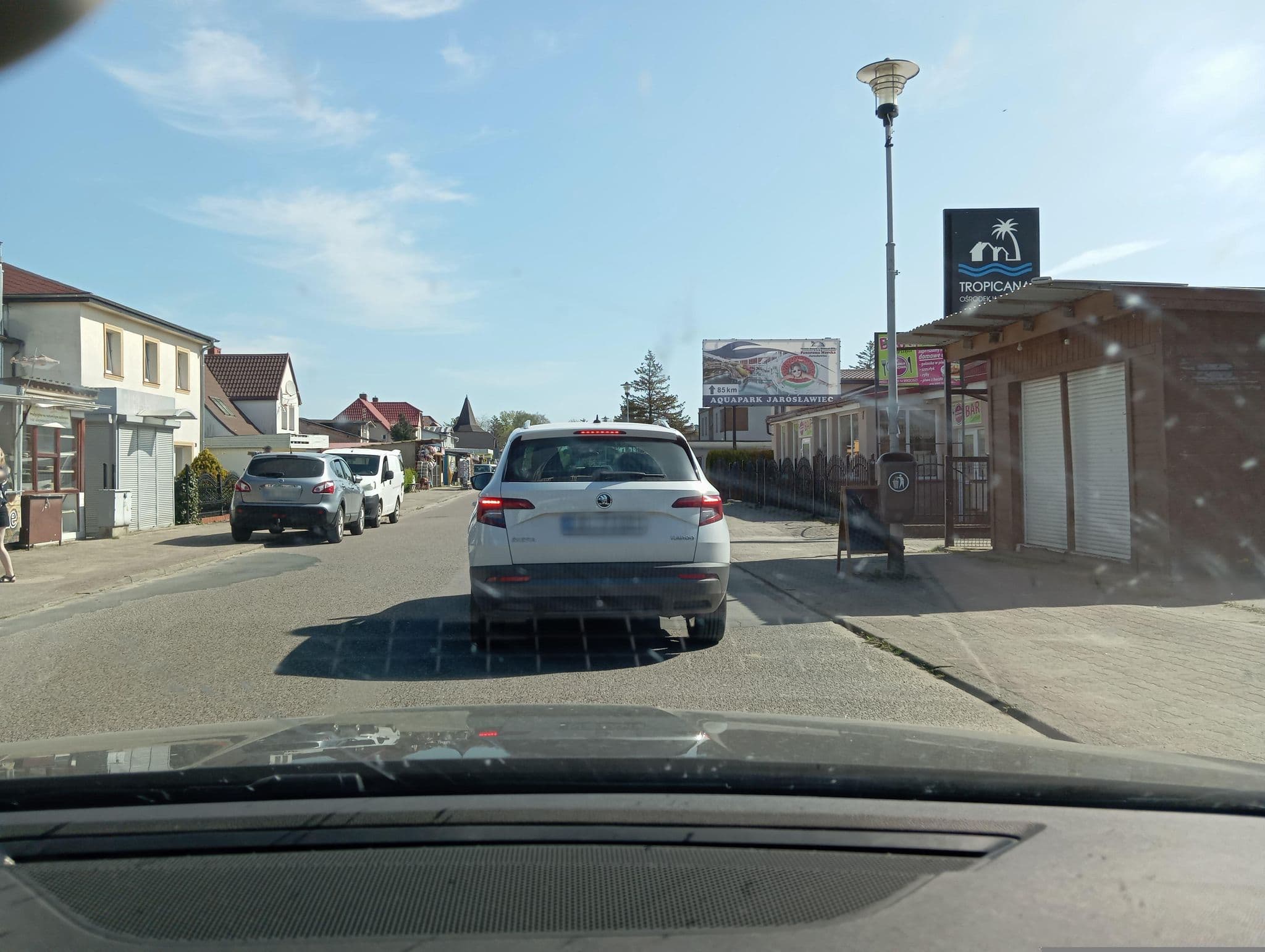 Street view near Borys Krakowski, Ustronie Morskie — © jacekb (CC BY-SA · Mapillary)