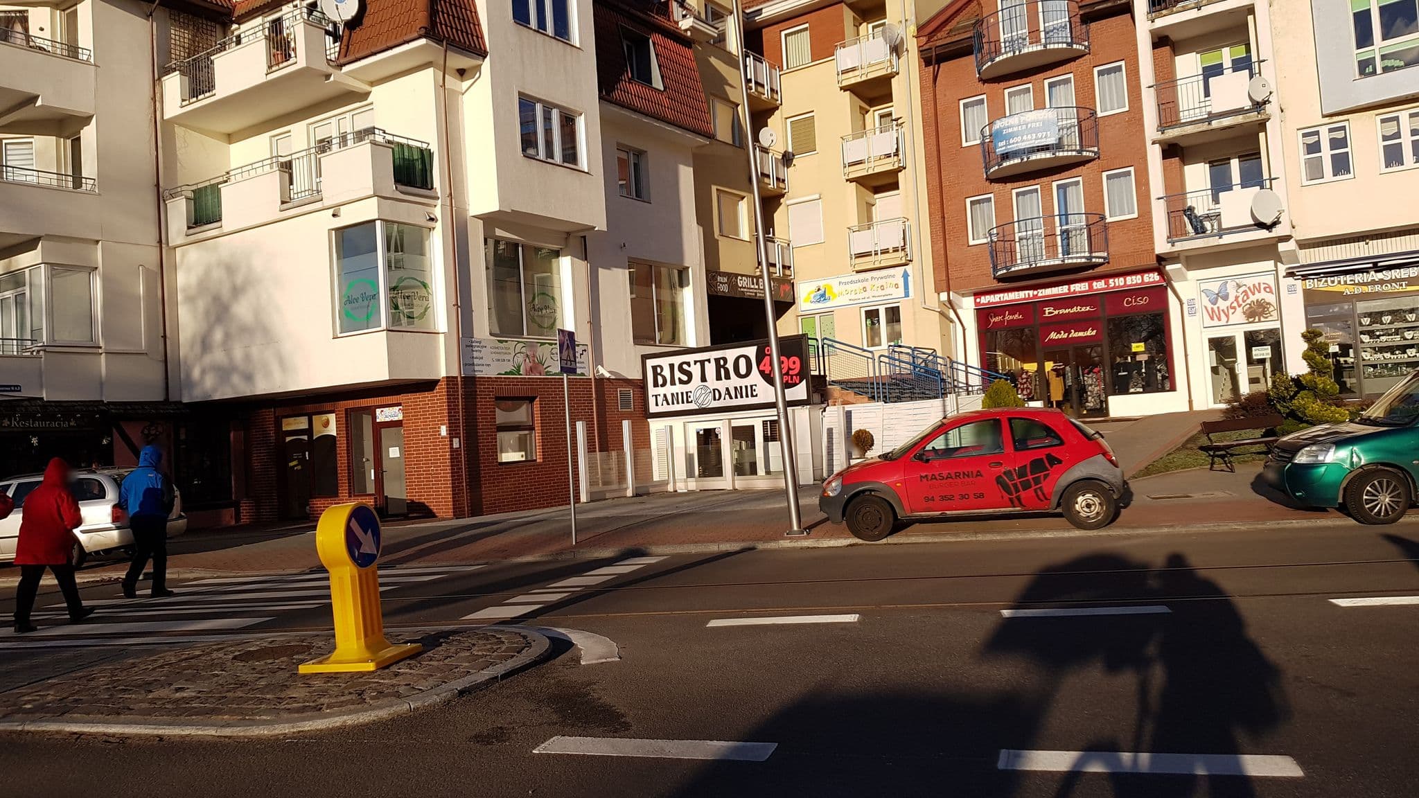 Street view near Apartamenty Promenada, Kołobrzeg — © masterofnoroad (CC BY-SA · Mapillary)