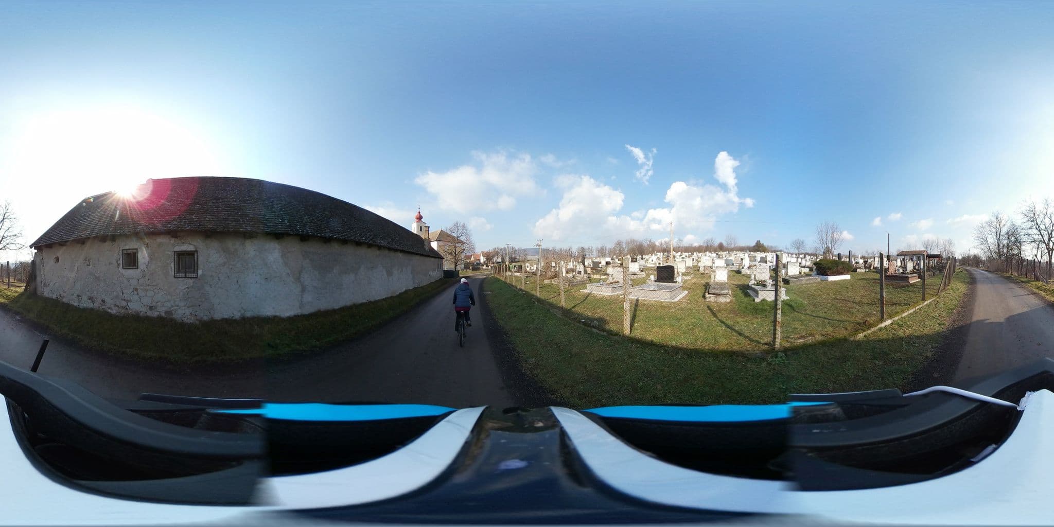Street view near Szokolyai Református közösségi szállás, Kismaros — © tamas (CC BY-SA · Mapillary)