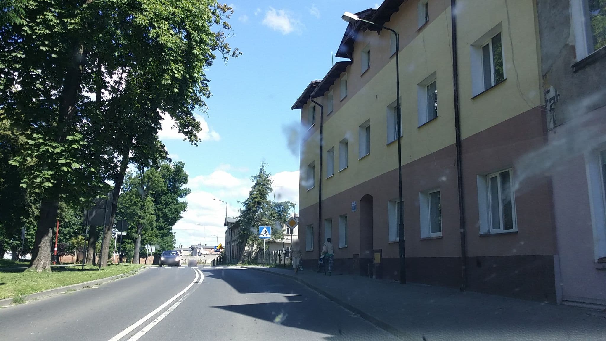 Street view near Rybiccy Elżbieta i Zbigniew. Przedsiębiorstwo usług hotelarskich i gastronomicznych s.c., Świdwin — © czadzik (CC BY-SA · Mapillary)
