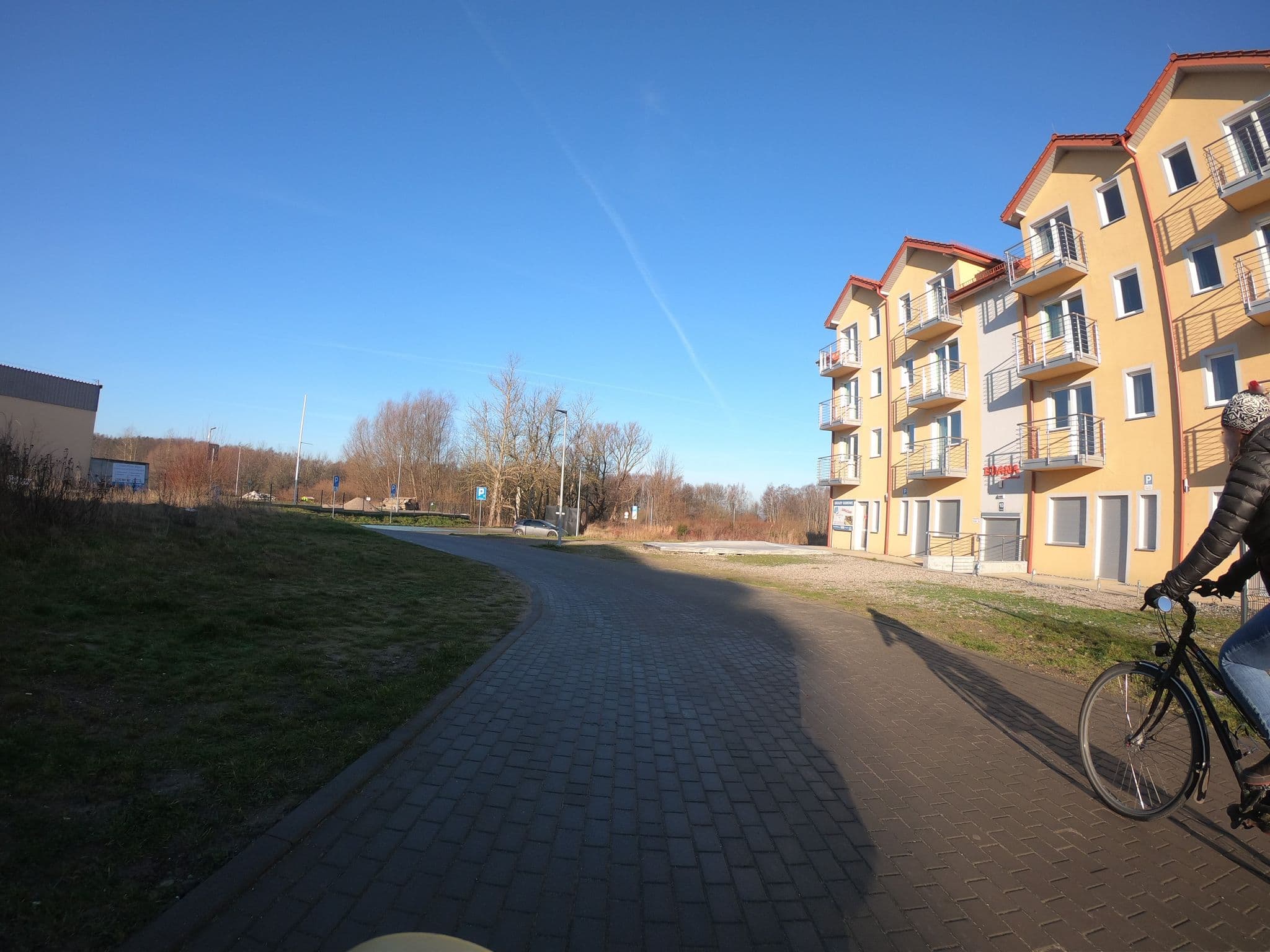 Street view near Noclegi-Bajka, Ustronie Morskie — © masterofnoroad (CC BY-SA · Mapillary)