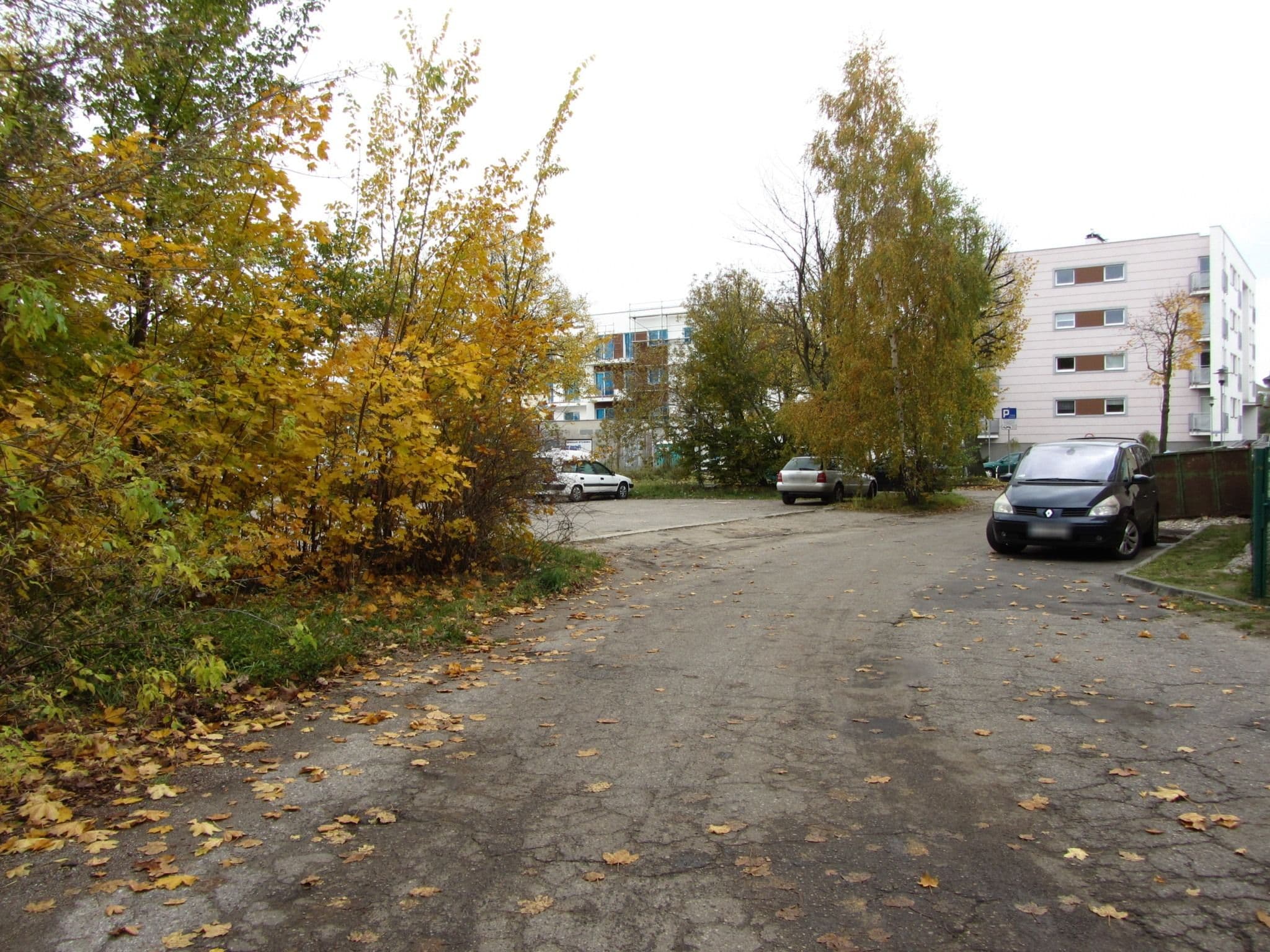 Street view near Wspólnota Mieszkaniowa "pod Lipami II" ul. Wielkopolska 12 w Kołobrzegu, Kołobrzeg — © GITNE (CC BY-SA · Mapillary)