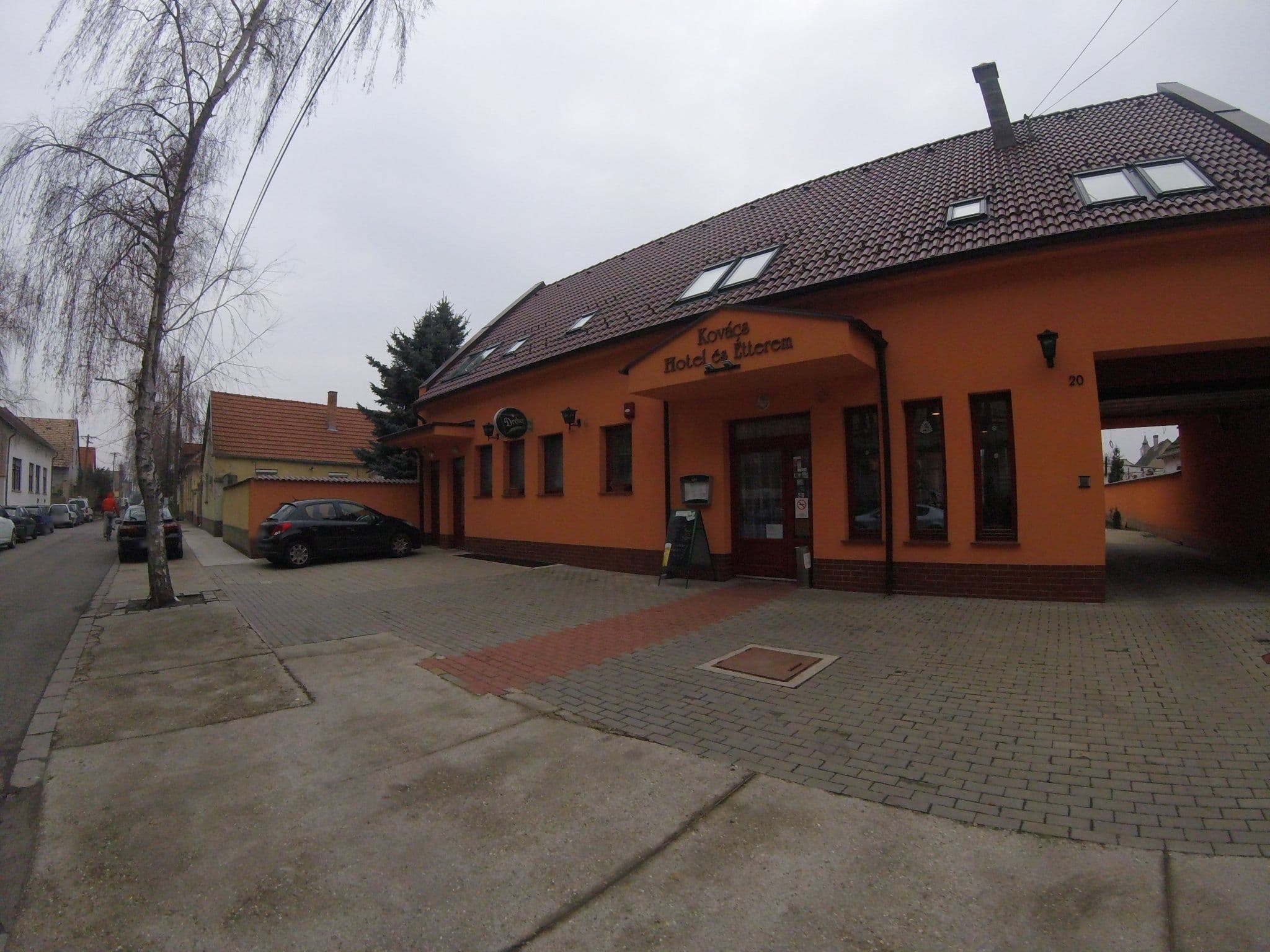 Street view near Kovács Panzió és Étterem, Mohács — © utvonalfelmeresek (CC BY-SA · Mapillary)