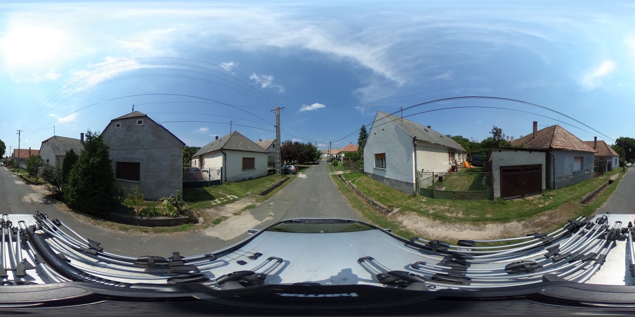 Street view near Pomagránát Vendégház - beltéri játszószobával, Zánka — © kolesajr (CC BY-SA · Mapillary)