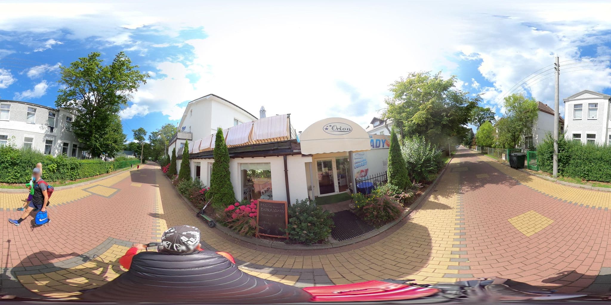 Street view near Orion. Dom gościnny, Dziwnów — © masterofnoroad (CC BY-SA · Mapillary)