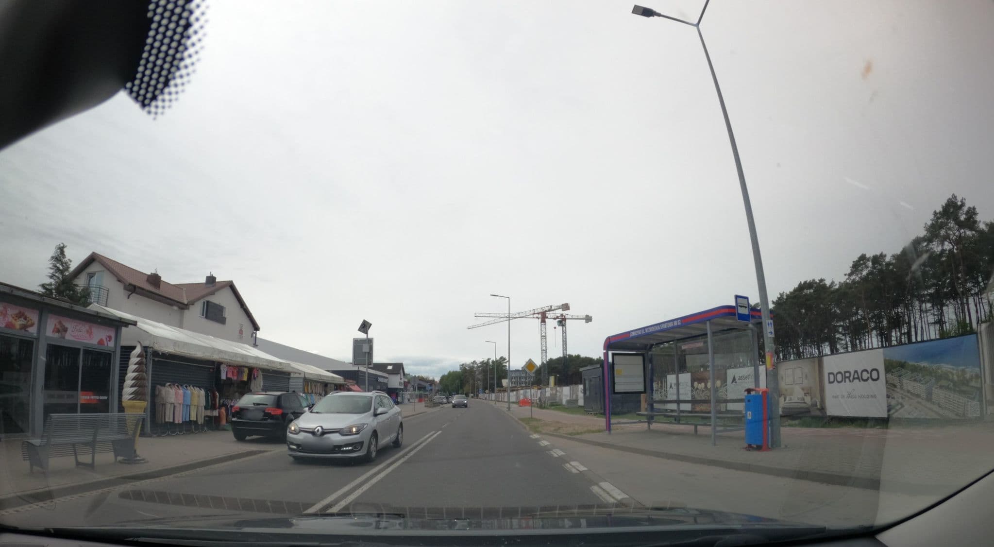 Street view near E.F. Dom Wypoczynkowy, Wynajem Pokoi - Zborowski F., Grzybowo — © masterofnoroad (CC BY-SA · Mapillary)