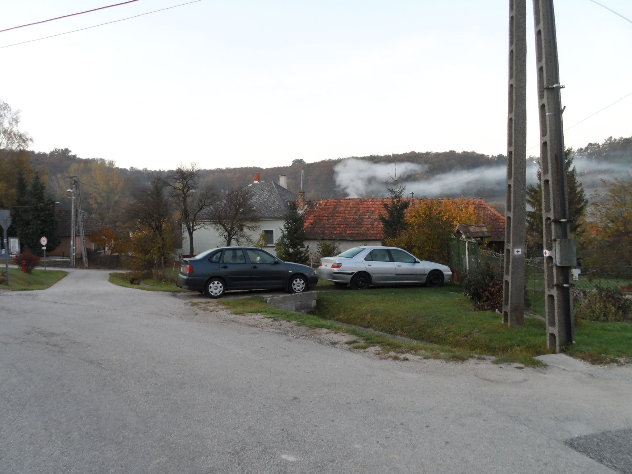 Street view near Bakony Kőhegy Vendégház, Herend — © fodor8peter (CC BY-SA · Mapillary)