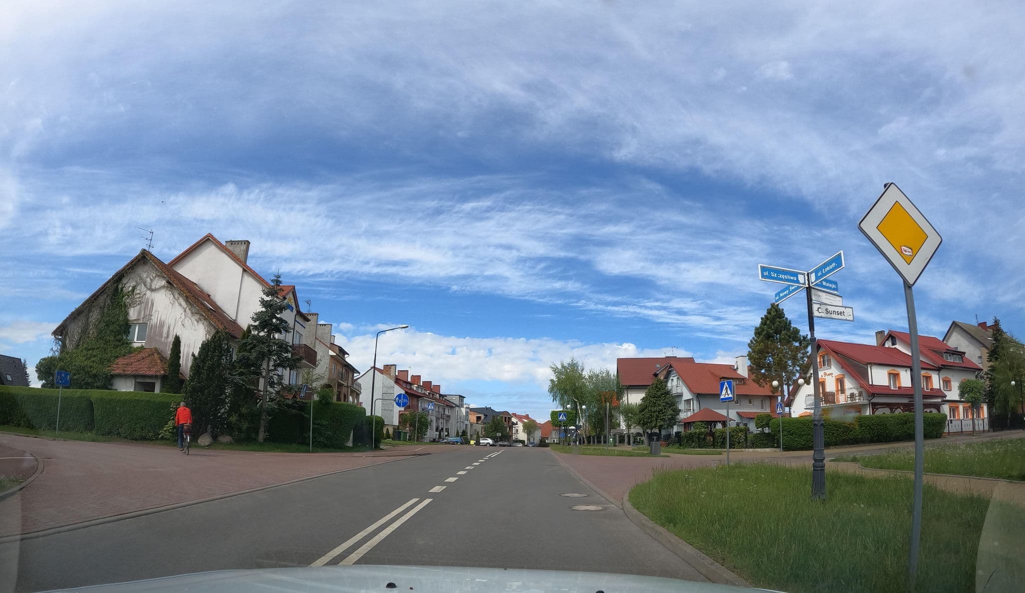 Street view near Pokoje Gościnne Bonar, Pobierowo — © masterofnoroad (CC BY-SA · Mapillary)