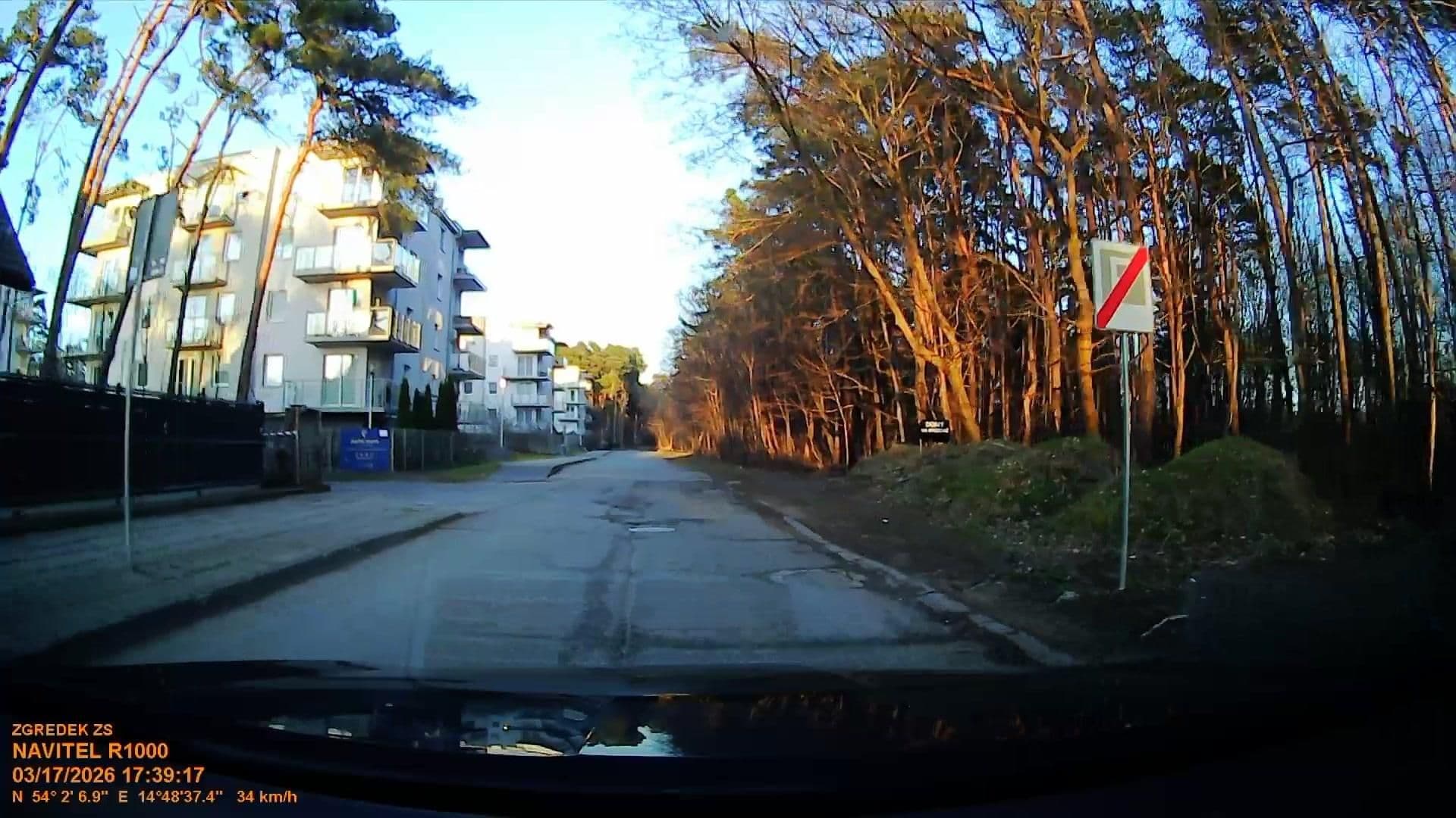 Street view near Apartamenty Prima, Dziwnów — © d3mol3k (CC BY-SA · Mapillary)