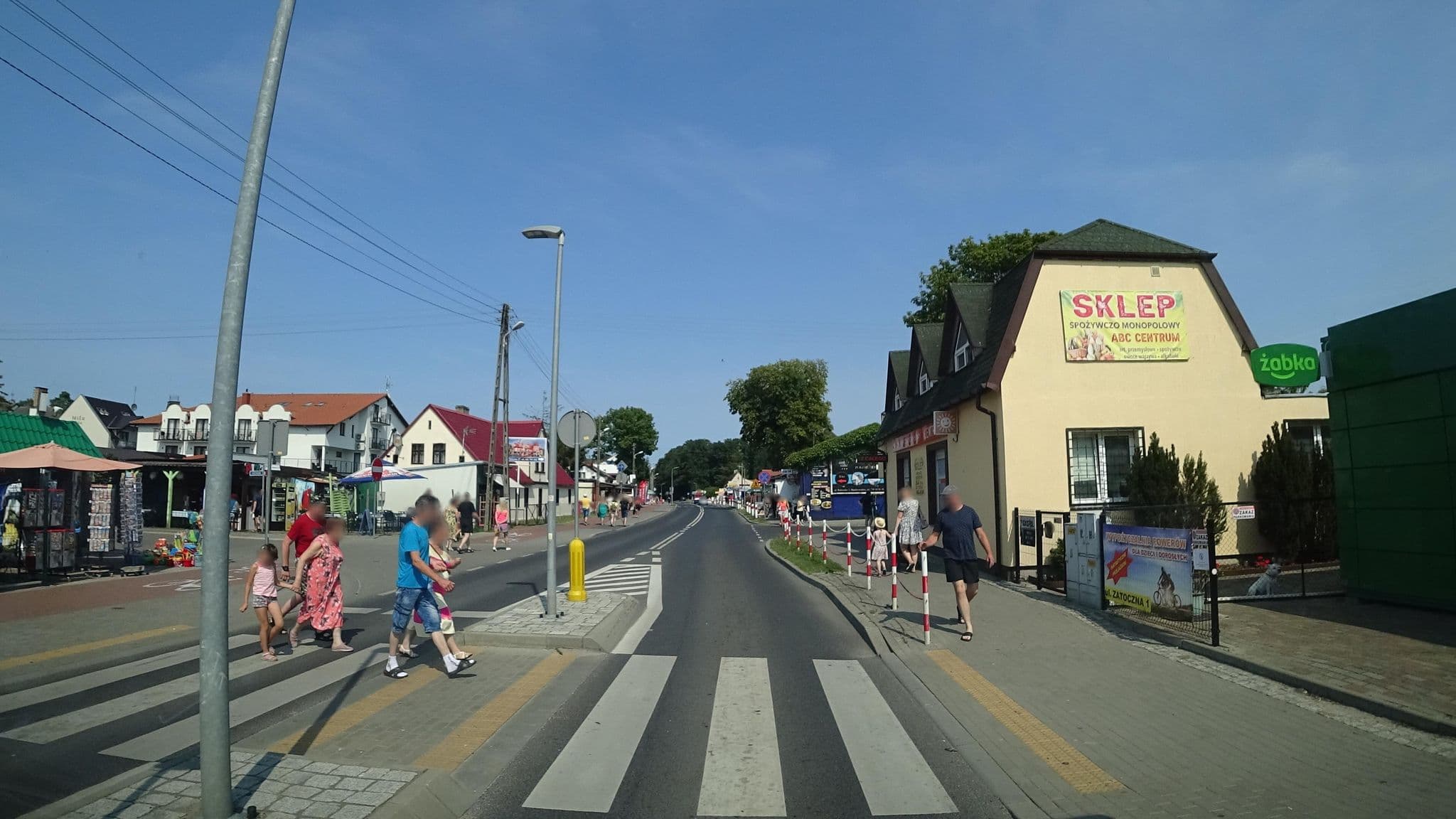 Street view near "Diuna" Pokoje Gościnne Krystyna Czajkowska, Dziwnów — © flohoff (CC BY-SA · Mapillary)