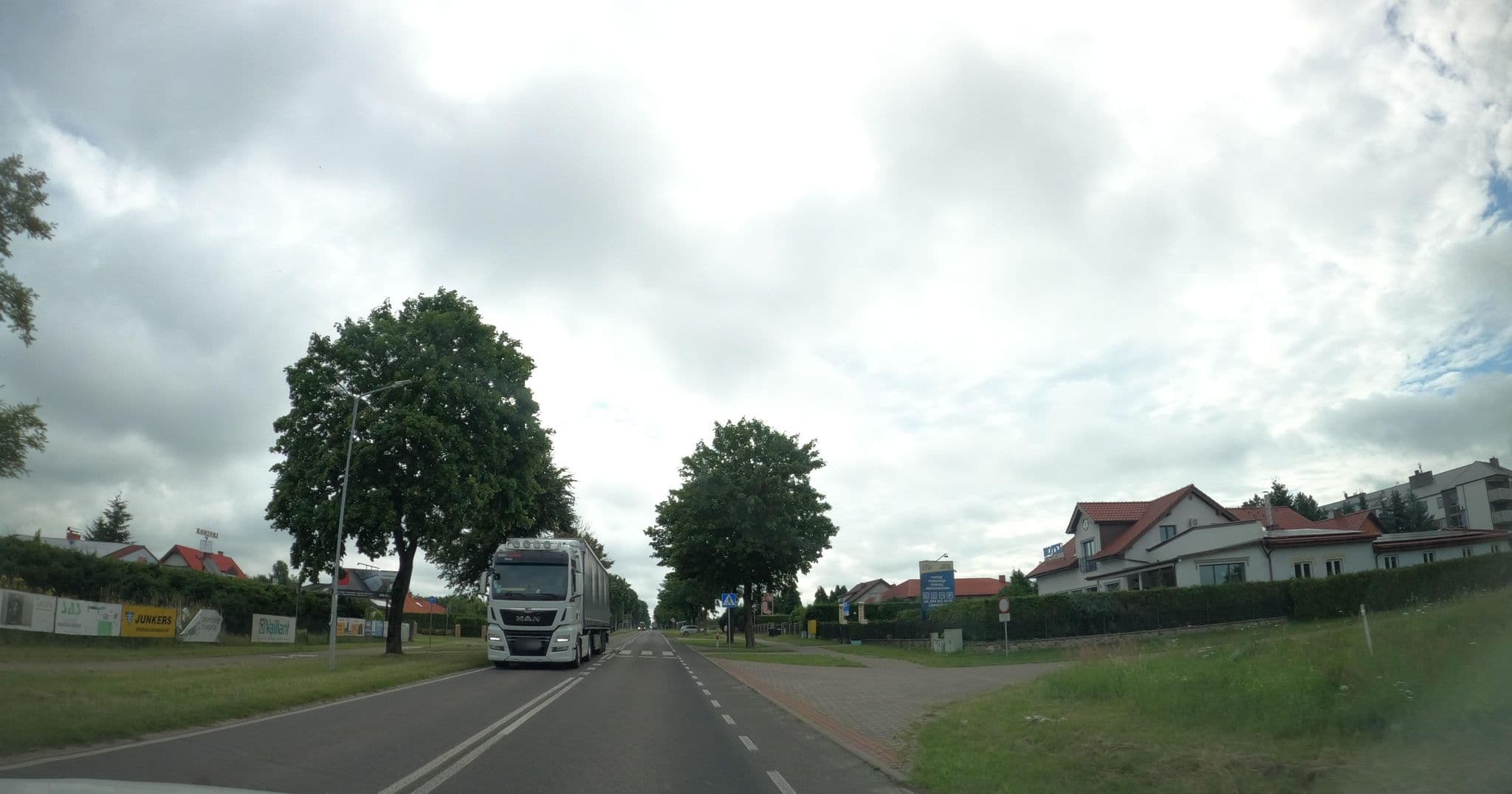 Street view near Zajazd Wiktor Jan Długosz, Świdwin — © masterofnoroad (CC BY-SA · Mapillary)