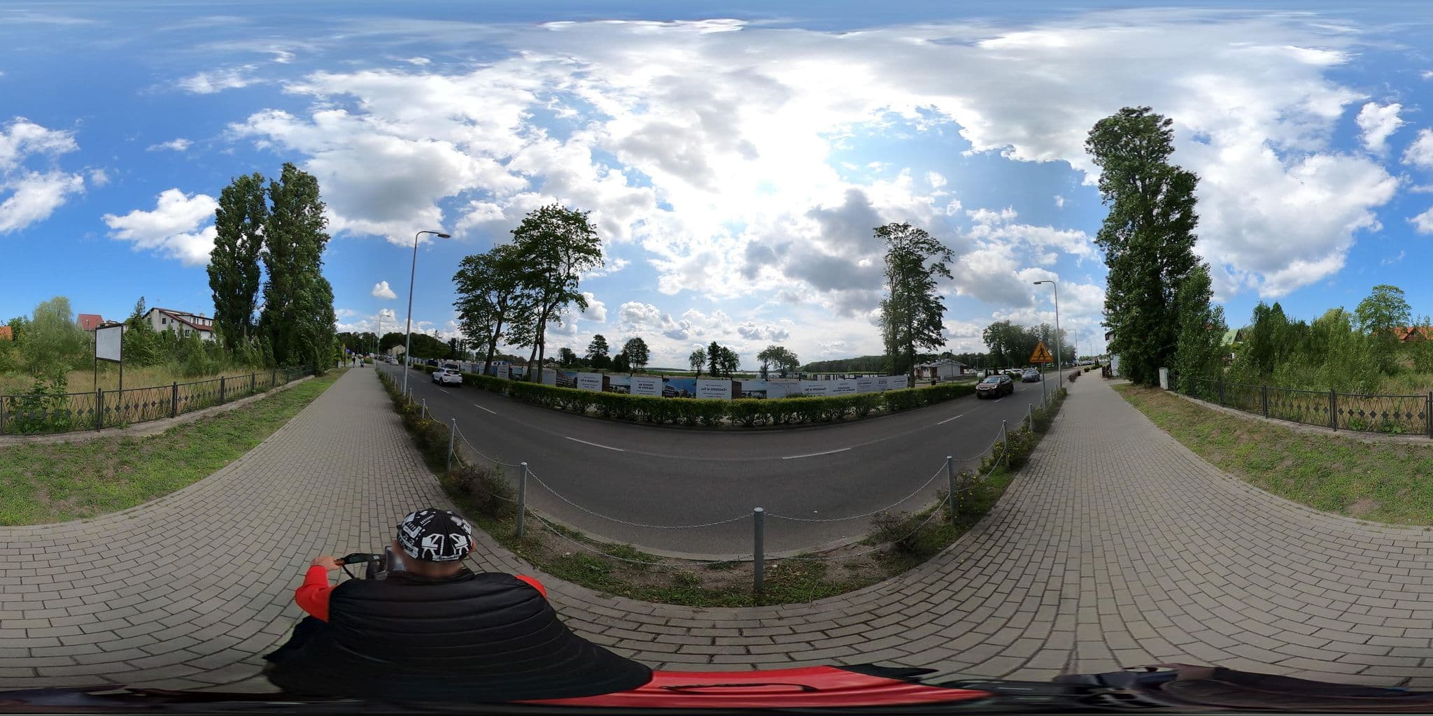 Street view near Sławny Jerzy. Usługi hotelarskie i turystyczne, Dziwnów — © masterofnoroad (CC BY-SA · Mapillary)