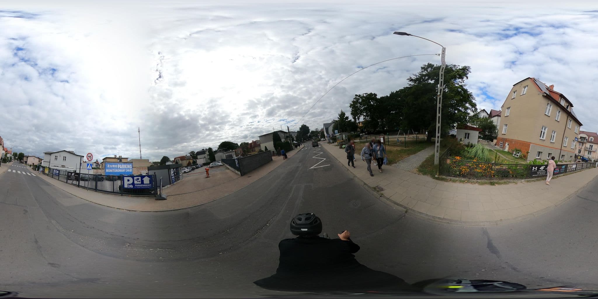 Street view near Willa Cynamon, Międzyzdroje — © RowerowyRozboojnik (CC BY-SA · Mapillary)