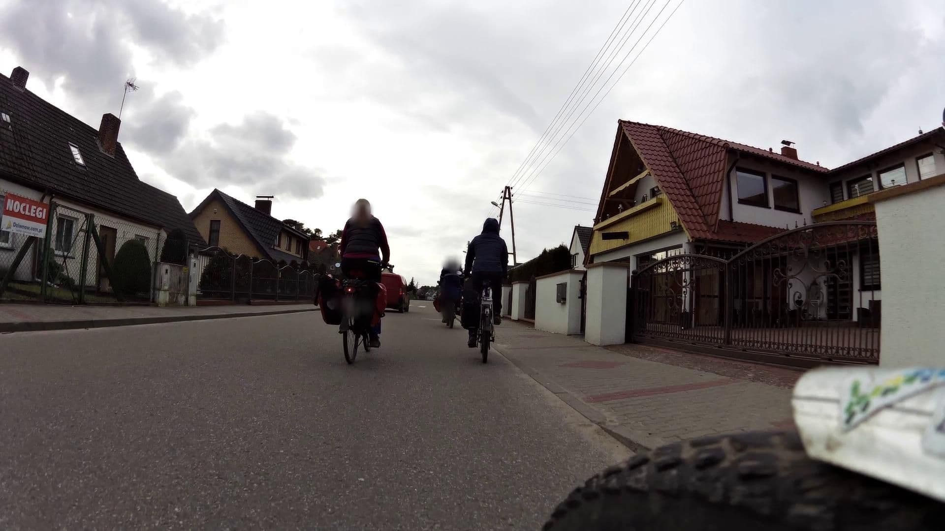 Street view near Kania Leszek. Kwatery prywatne, Dziwnów — © masterofnoroad (CC BY-SA · Mapillary)