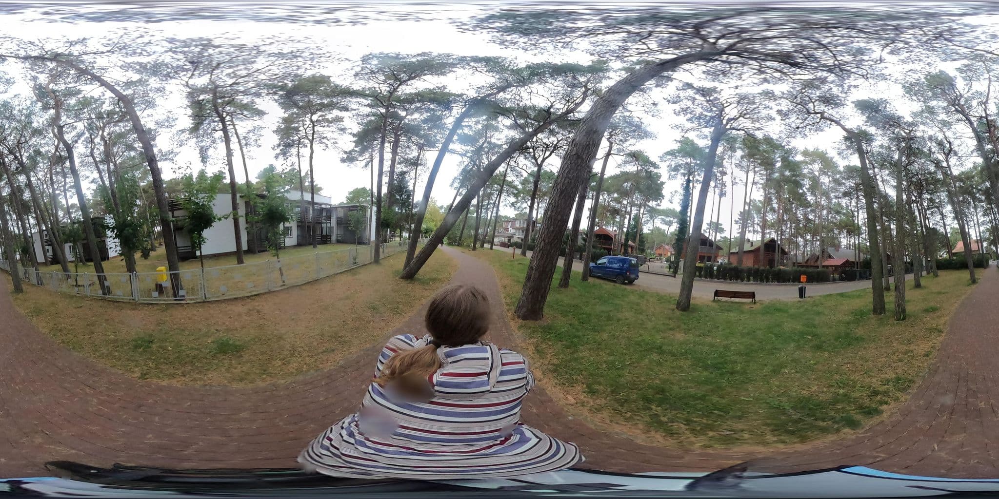Street view near Posejdon - Ośrodek Sanatoryjno - Wypoczynkowy, Grzybowo — © RowerowyRozboojnik (CC BY-SA · Mapillary)