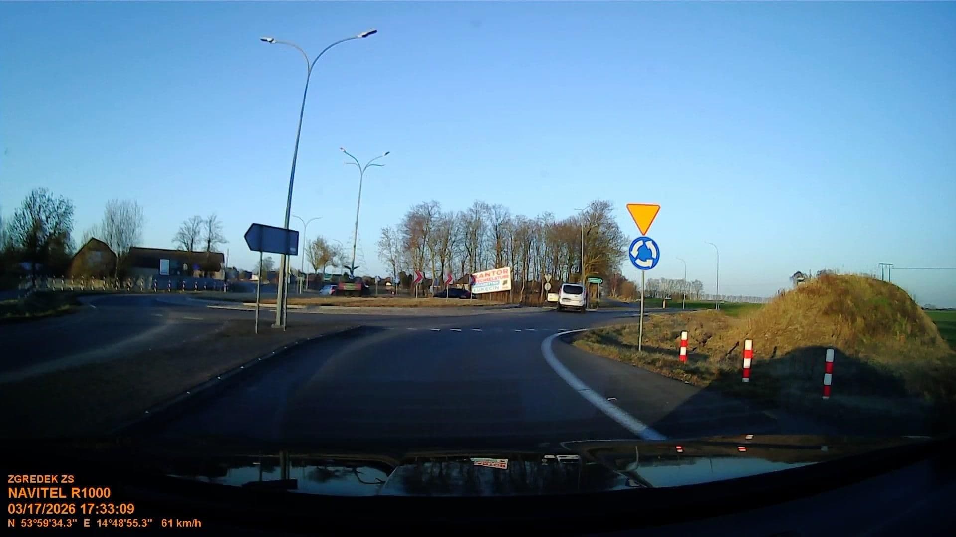 Street view near Maximus Spa, Kamień Pomorski — © d3mol3k (CC BY-SA · Mapillary)