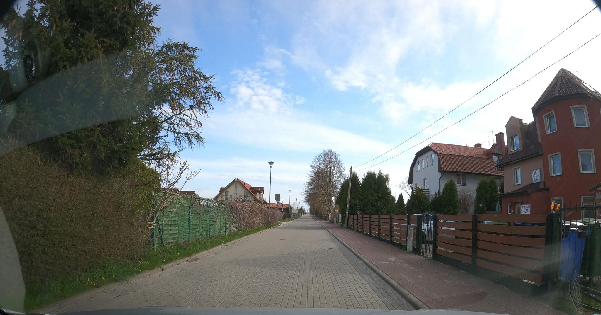 Street view near "Atlantic" - Pokoje Gościnne Tomasz Adamczyk, Mielno — © masterofnoroad (CC BY-SA · Mapillary)