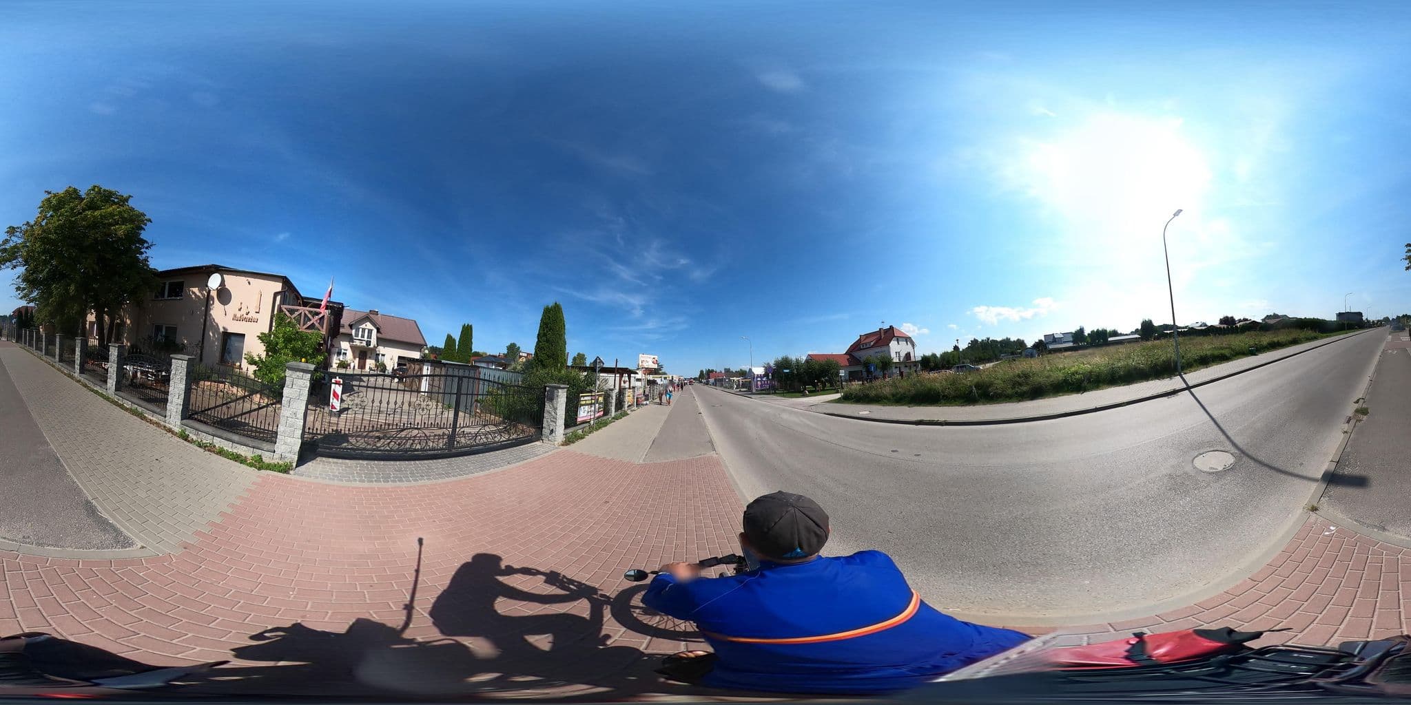 Street view near Roksana. Ośrodek wypoczynkowo - rekreacyjny, Ustronie Morskie — © masterofnoroad (CC BY-SA · Mapillary)