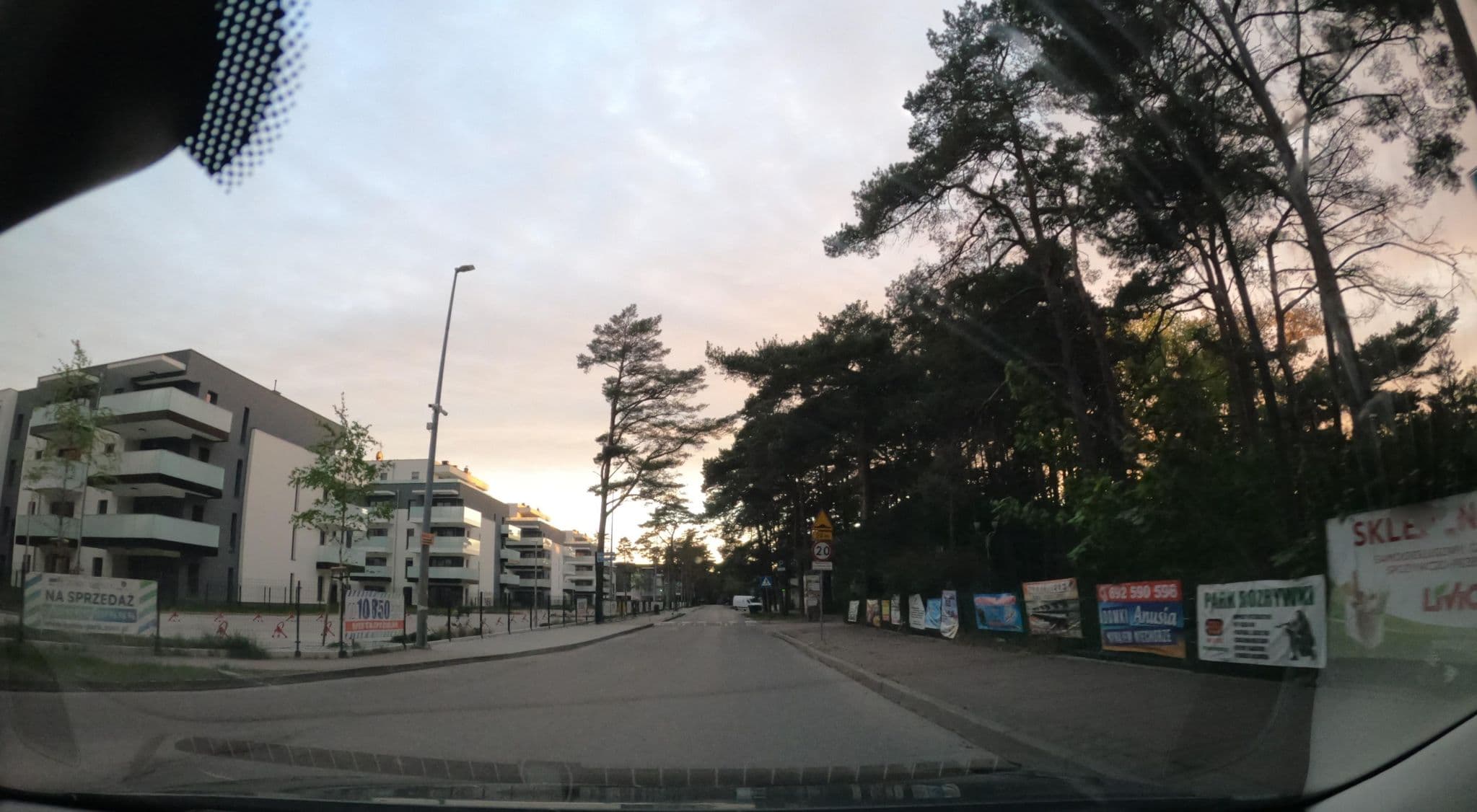 Street view near Stoczniowiec, Trzebiatów — © masterofnoroad (CC BY-SA · Mapillary)