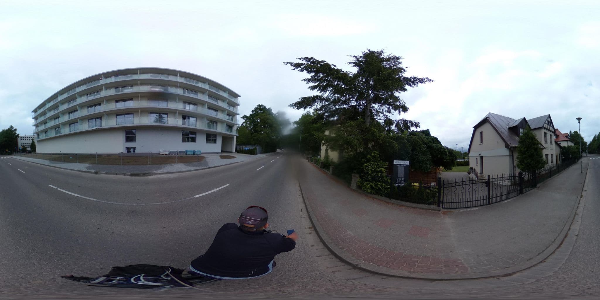 Street view near Villa Virgo, Ustronie Morskie — © masterofnoroad (CC BY-SA · Mapillary)