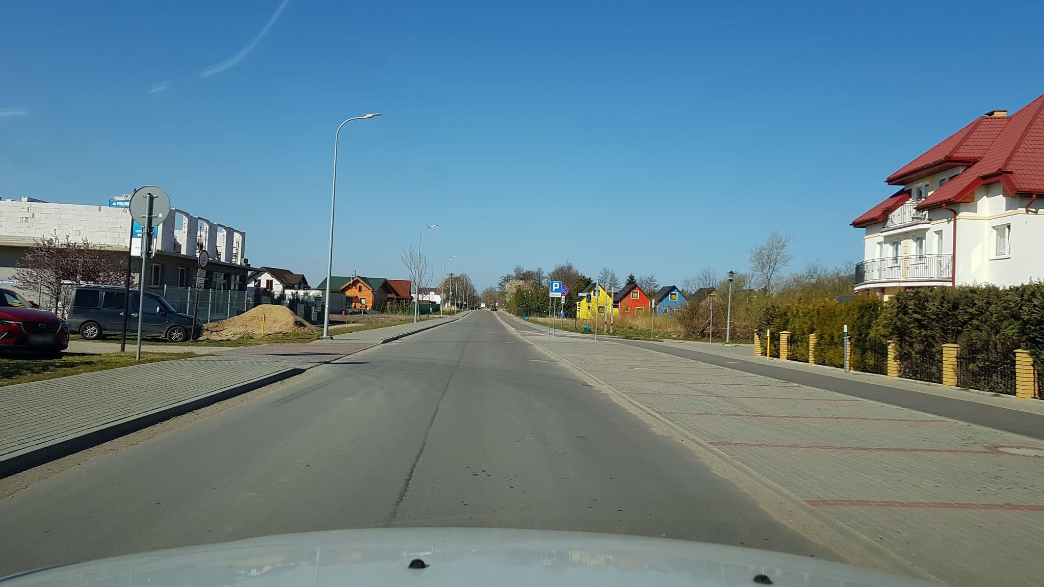 Street view near Karyka, Ustronie Morskie — © masterofnoroad (CC BY-SA · Mapillary)
