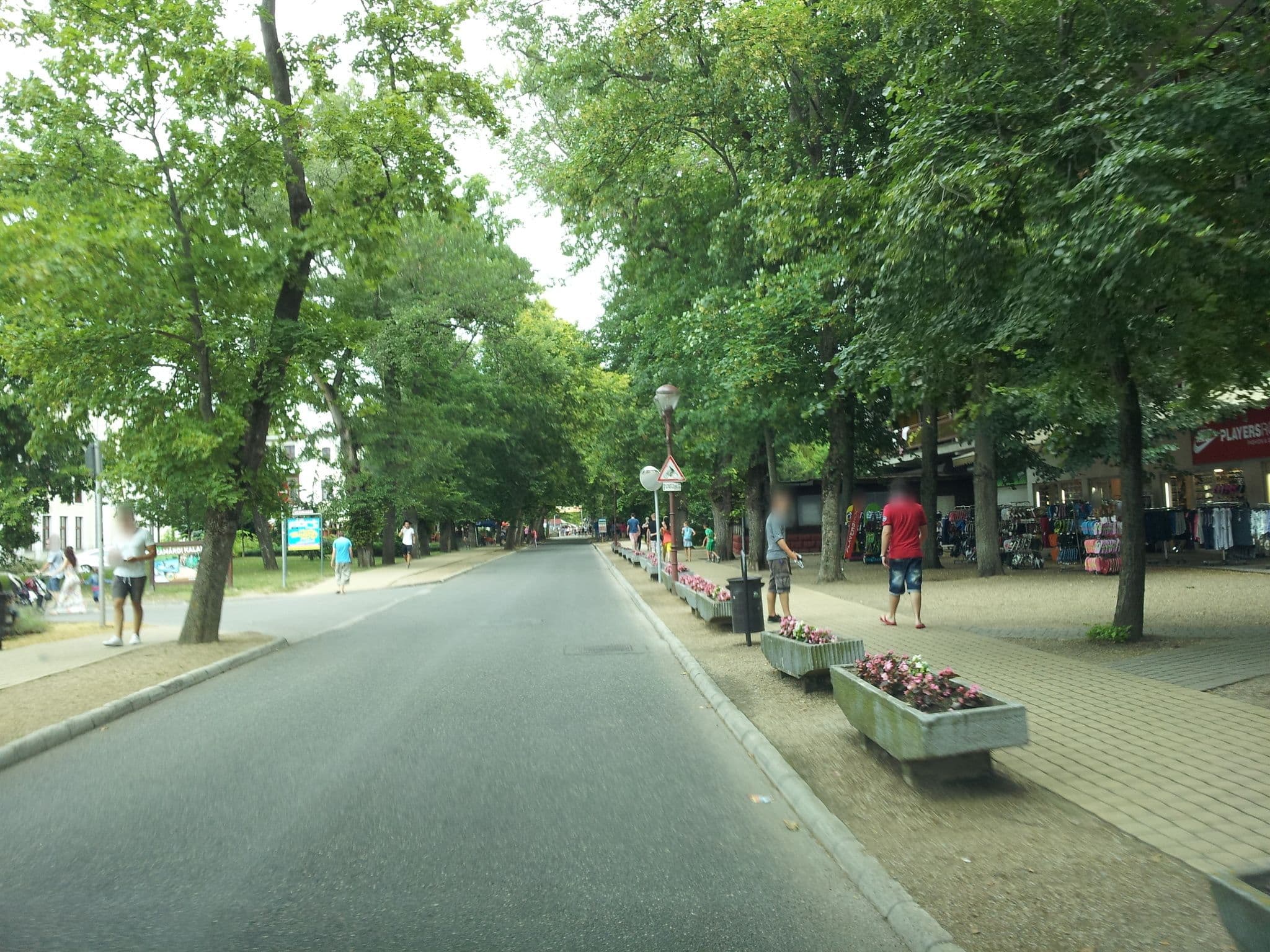 Street view near CE Hotel Napfény, Siófok — © kolesajr (CC BY-SA · Mapillary)