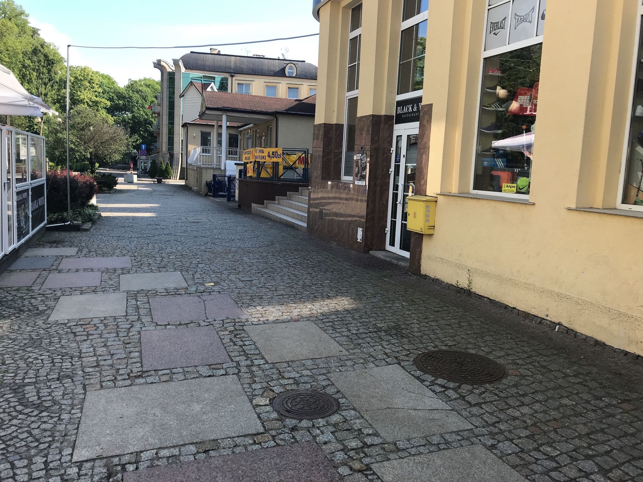 Street view near U Światowida. Apartament, Międzyzdroje — © wandan (CC BY-SA · Mapillary)