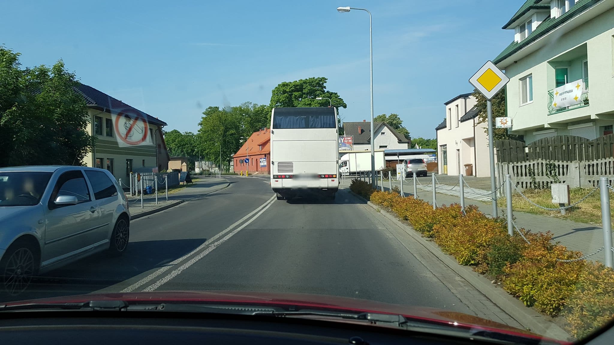 Street view near Pensjonat Boss, Dziwnów — © masterofnoroad (CC BY-SA · Mapillary)