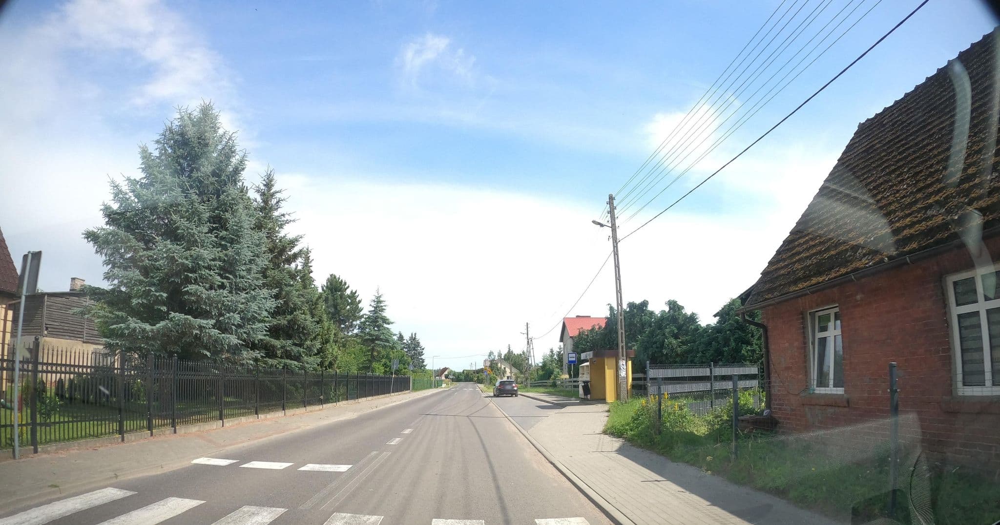 Street view near "Eskapada" Gospodarstwo Agroturystyczne Agnieszaka Muszkiewicz, Płoty — © masterofnoroad (CC BY-SA · Mapillary)
