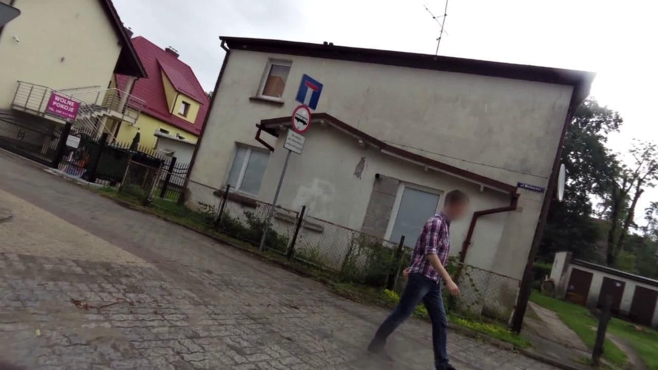 Street view near Willa Engel. Engel M., Ustronie Morskie — © masterofnoroad (CC BY-SA · Mapillary)