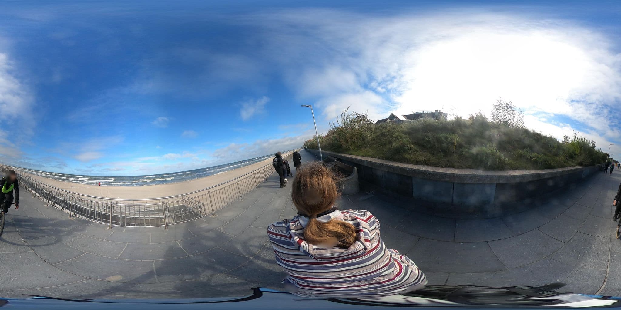 Street view near Bryś Z. Kwatery prywatne, Mielno — © RowerowyRozboojnik (CC BY-SA · Mapillary)