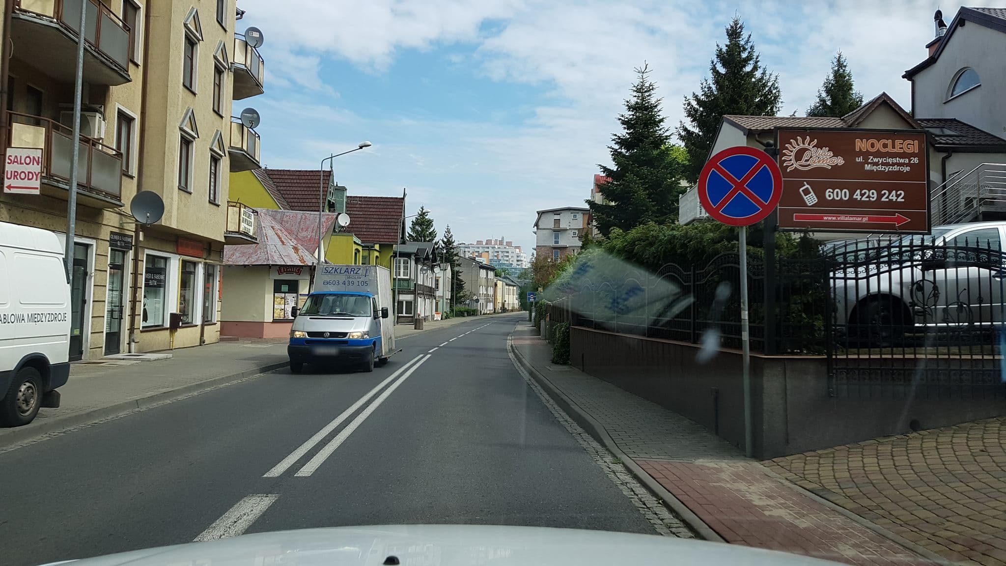Street view near Kwatery Prywatne Lambrecht Marzena, Międzyzdroje — © masterofnoroad (CC BY-SA · Mapillary)