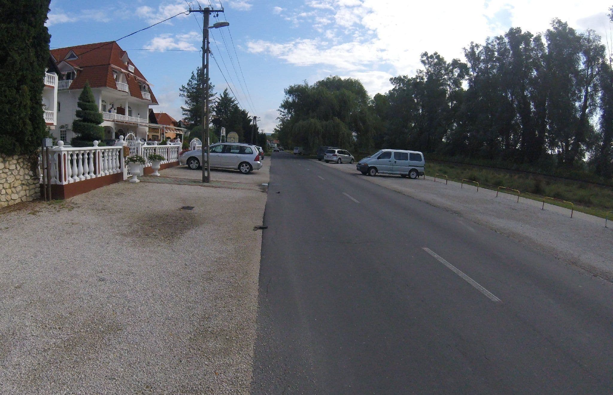 Street view near Steinhaus Bed & Breakfast, Keszthely — © utvonalfelmeresek (CC BY-SA · Mapillary)