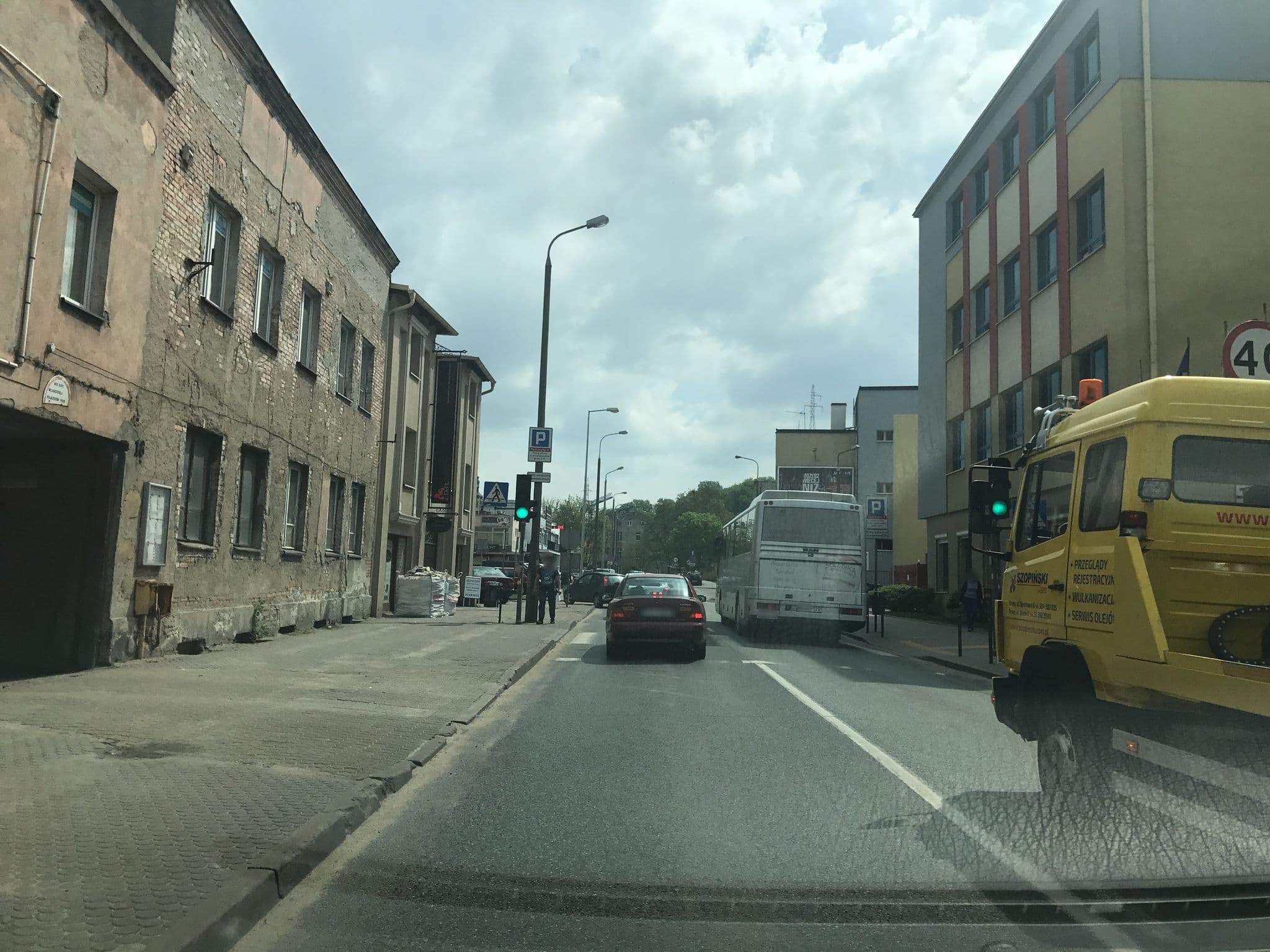 Street view near Wspólnota Mieszkaniowa "Zielone Czyżkówko" Ul. Nowackiego 2 Bydgoszcz, Bydgoszcz — © fundacja_geolife (CC BY-SA · Mapillary)