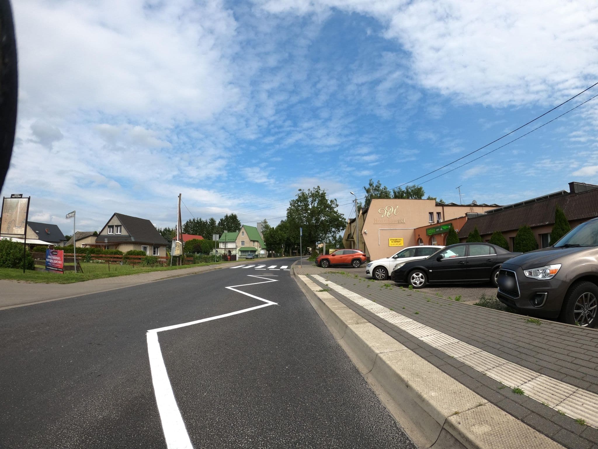 Street view near Zespół Gastronomiczno Handlowo Usługowo Produkcyjny Sławomir Grabowski, Ujście — © masterofnoroad (CC BY-SA · Mapillary)