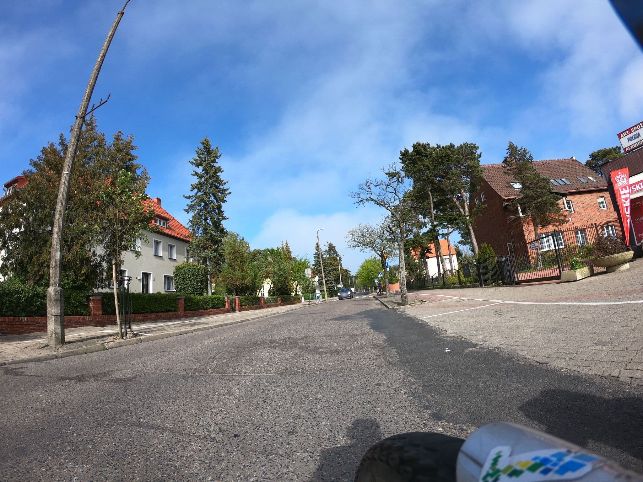 Street view near Kwatery prywatne, Ustka — © masterofnoroad (CC BY-SA · Mapillary)